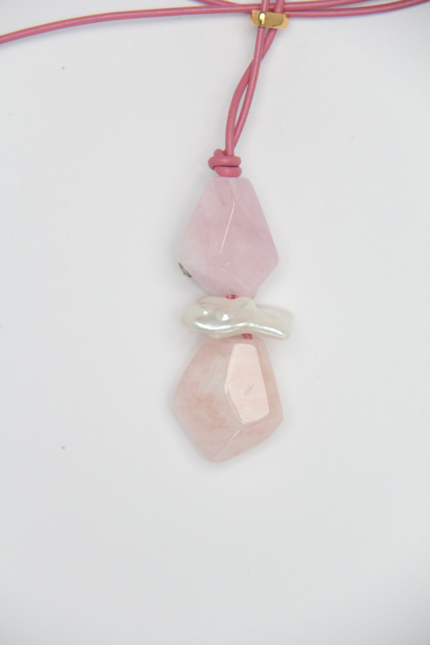 Pendant: morganite, pearl
