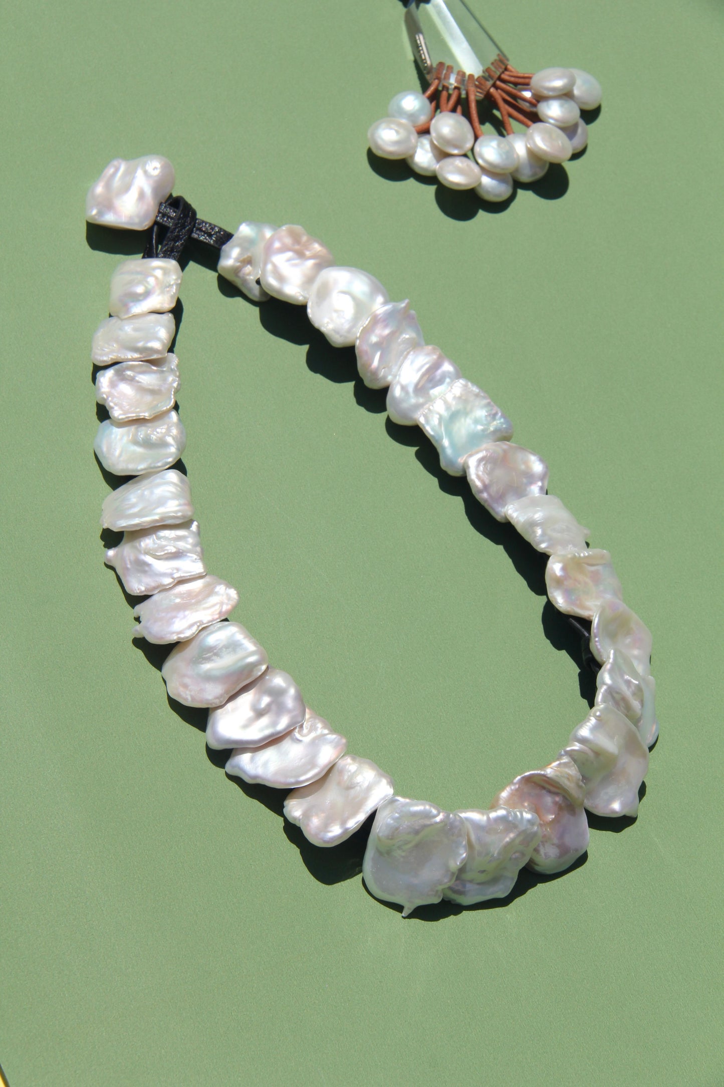 Necklace: fresh water pearls in flower shape