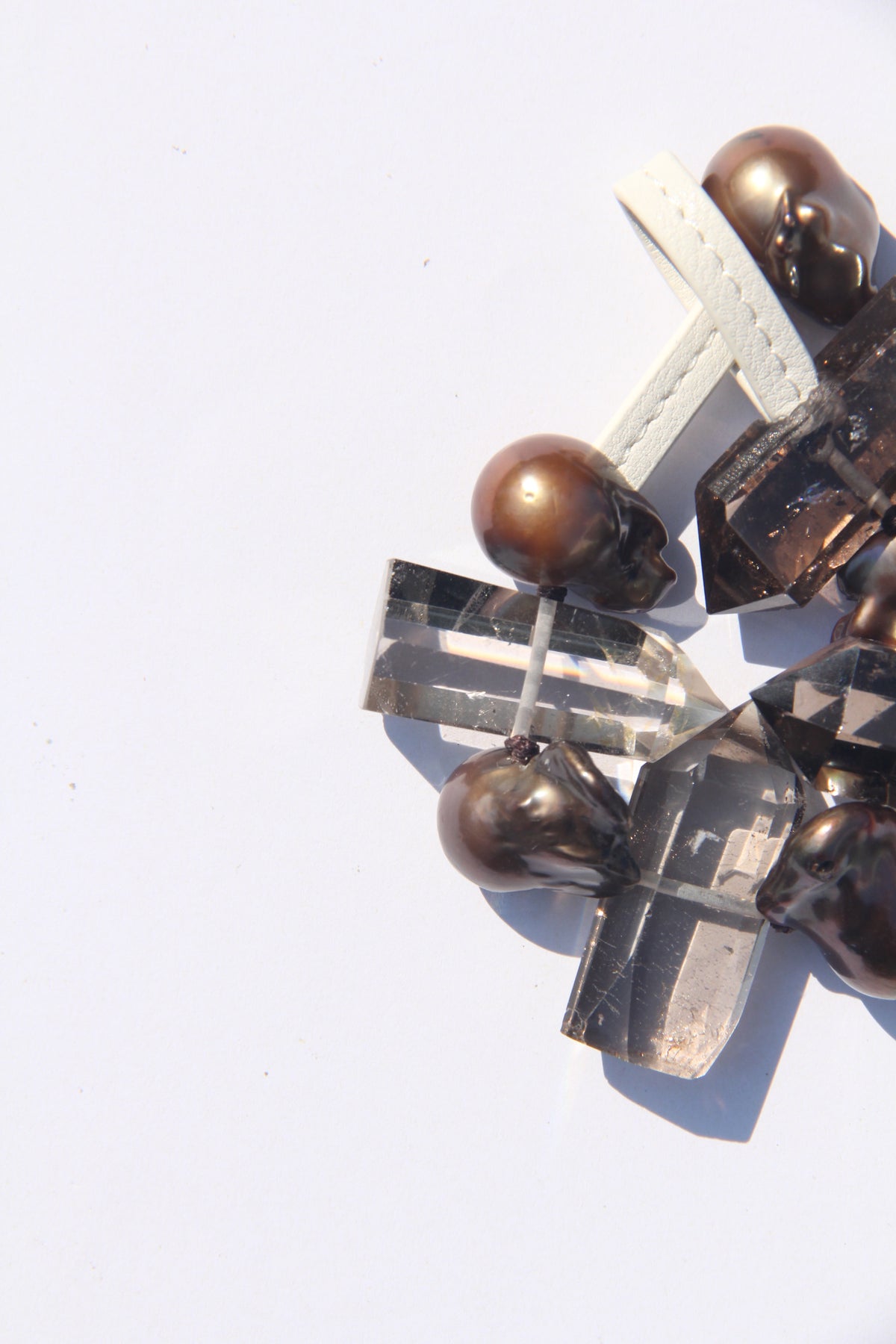 Bracelet: smoky quartz, pearls