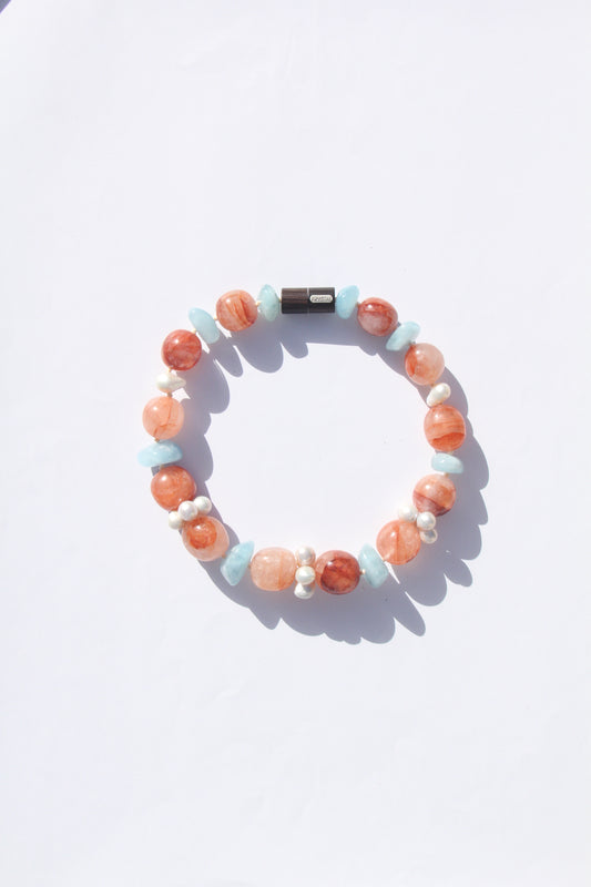 Necklace: morganite, quartz, pearls