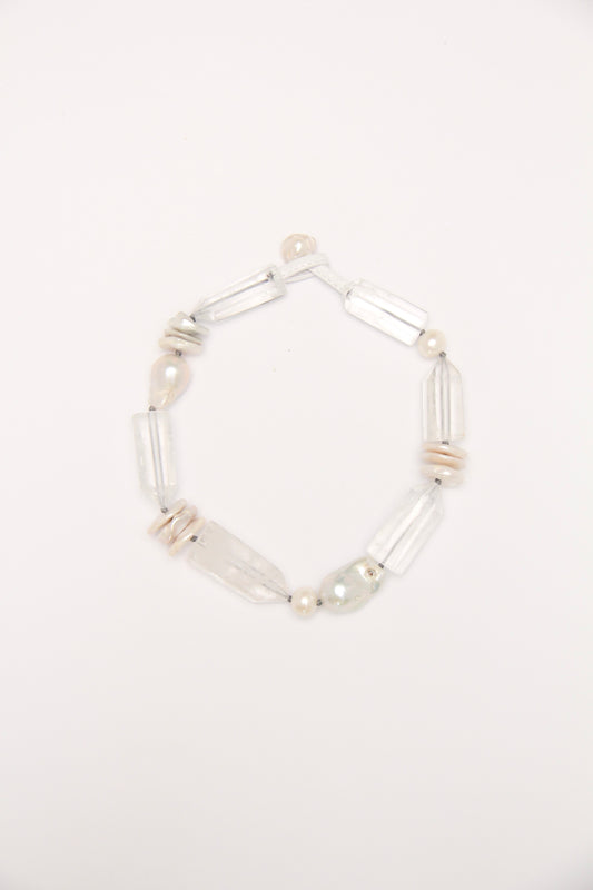 Necklace: quartz, pearls
