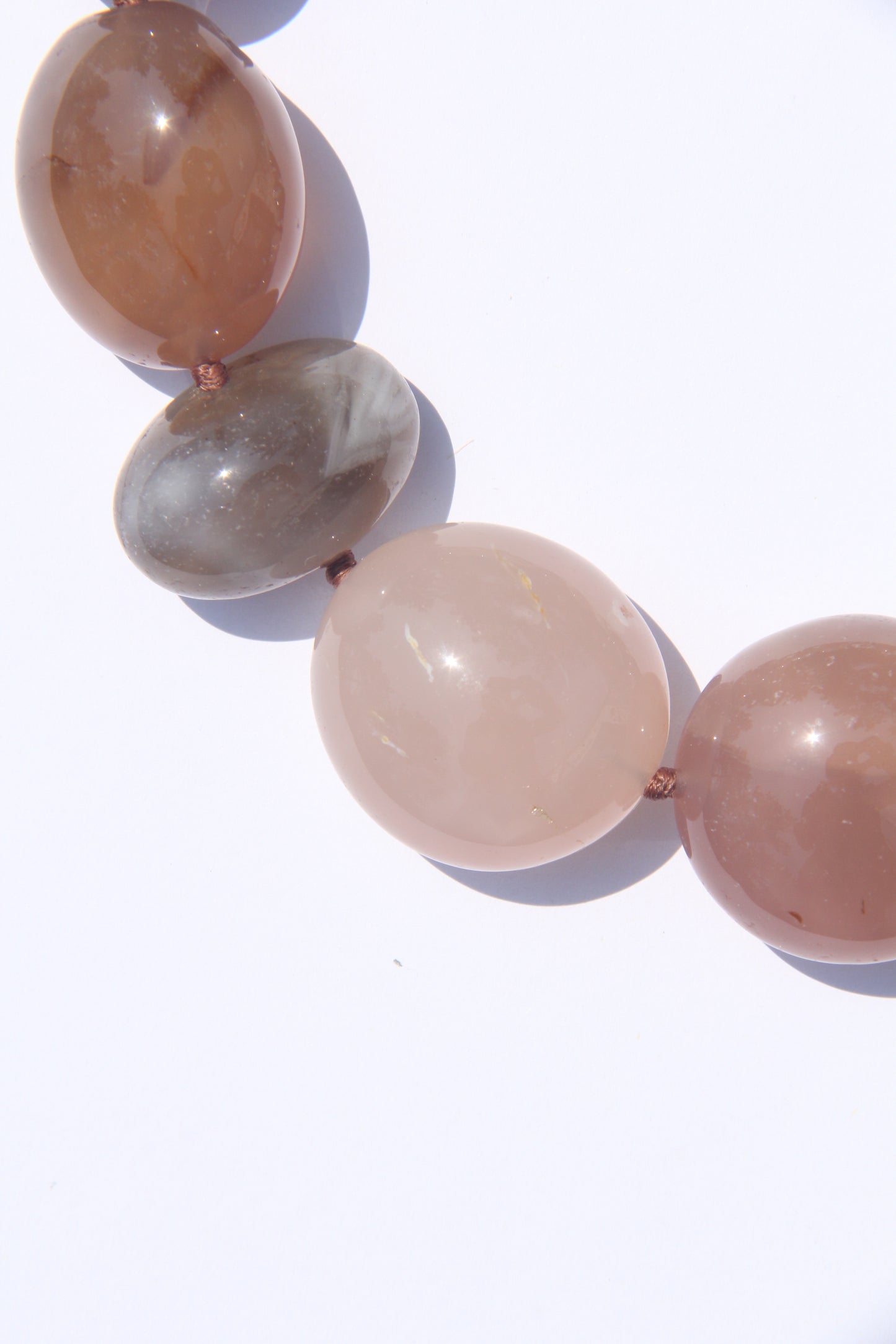 Necklace: persian agate, rose agate