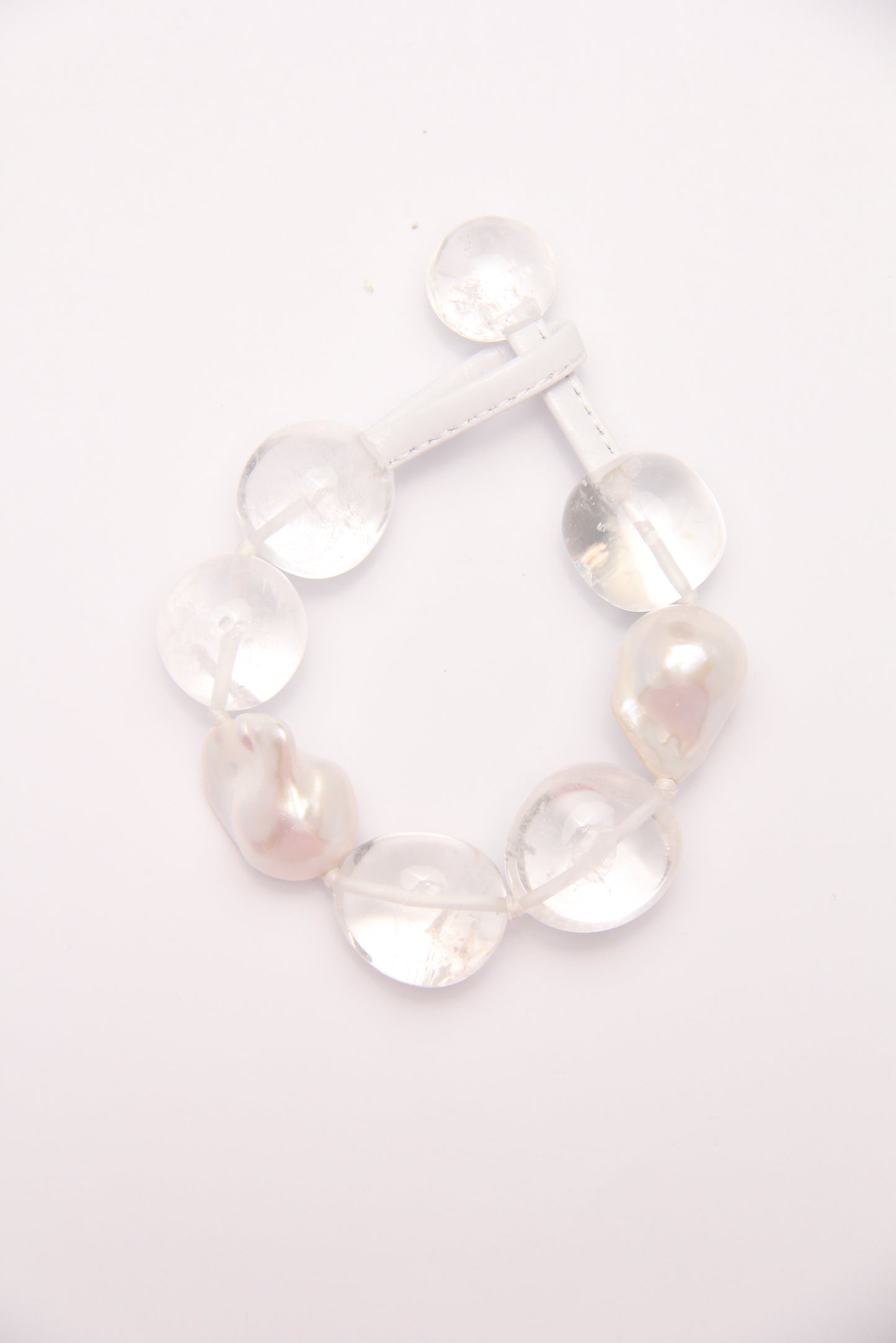 Bracelet: quartz, pearls