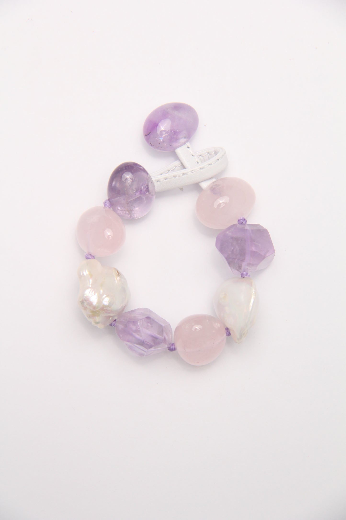 Bracelet: amethyst, rose quartz, pearls