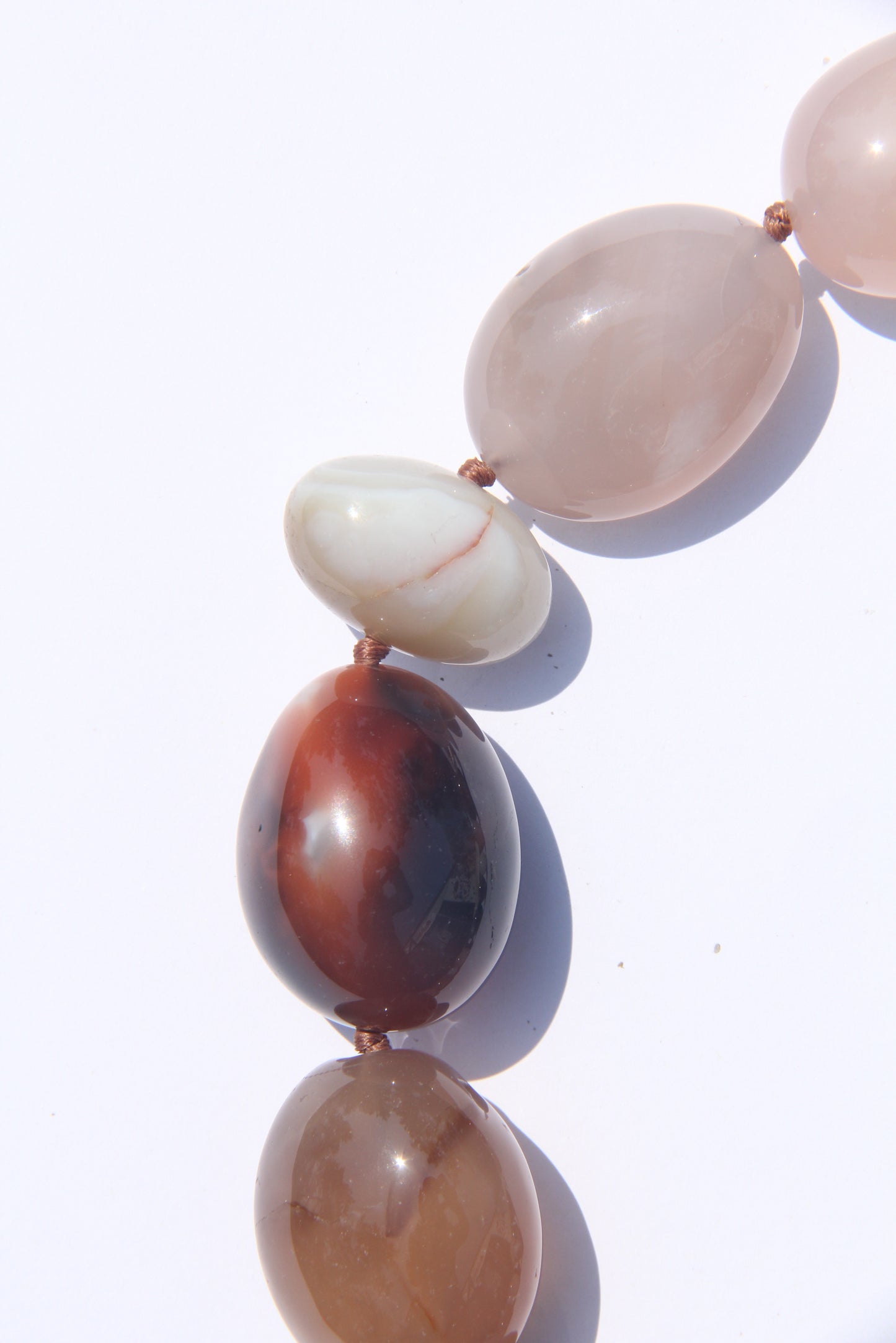 Necklace: persian agate, rose agate
