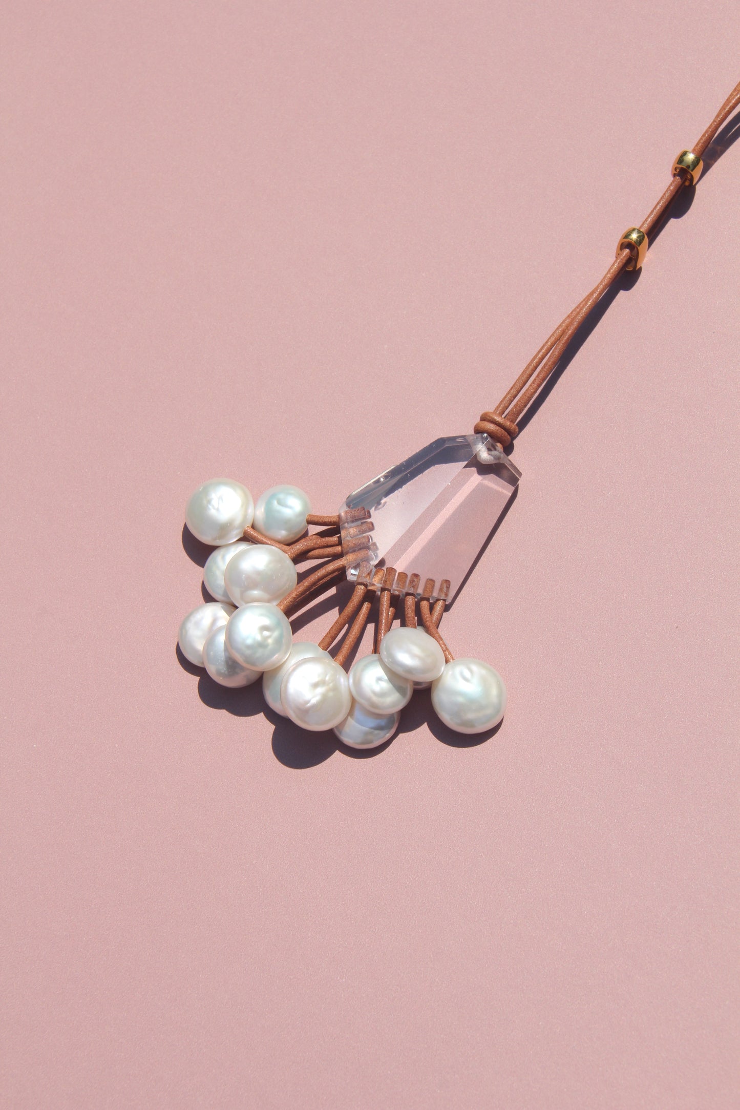 Necklace: quartz, pearls