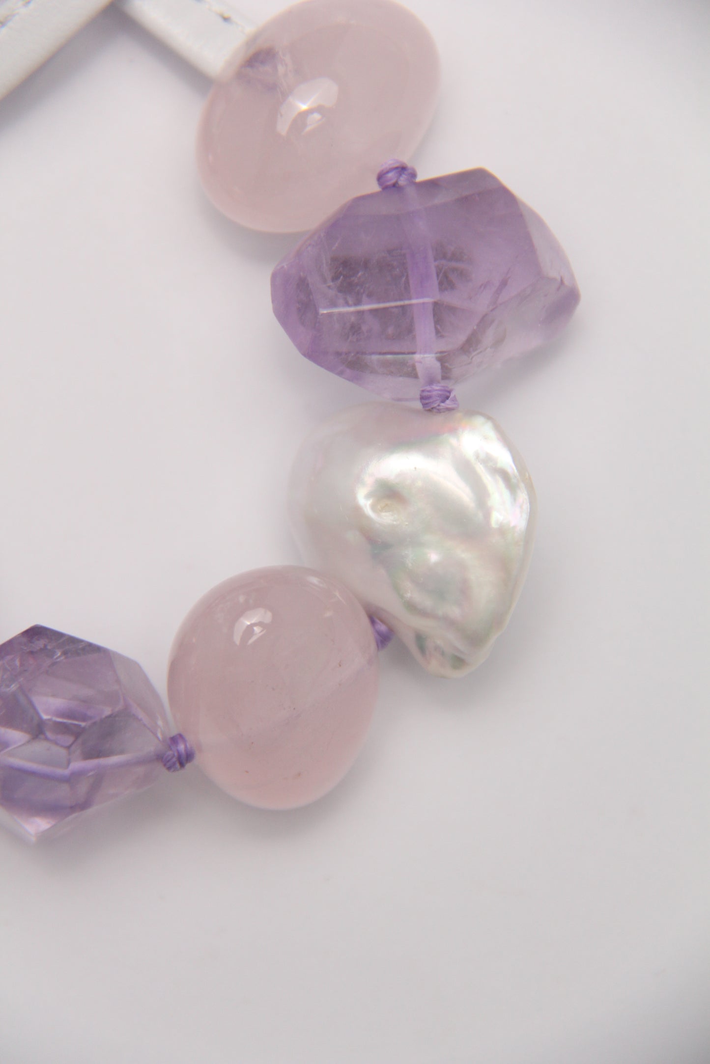 Bracelet: amethyst, rose quartz, pearls