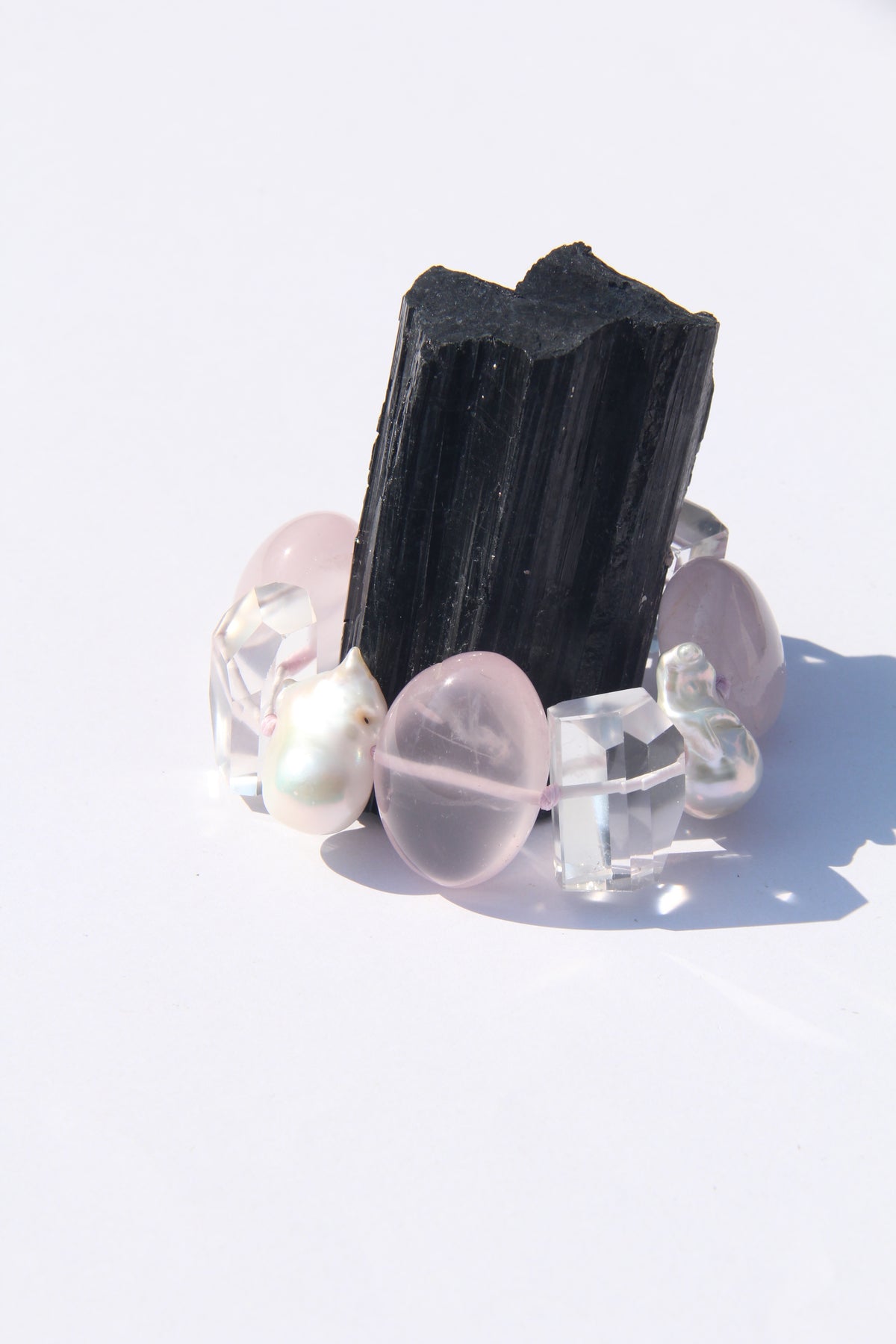 Bracelet: rose quartz, quartz, pearls