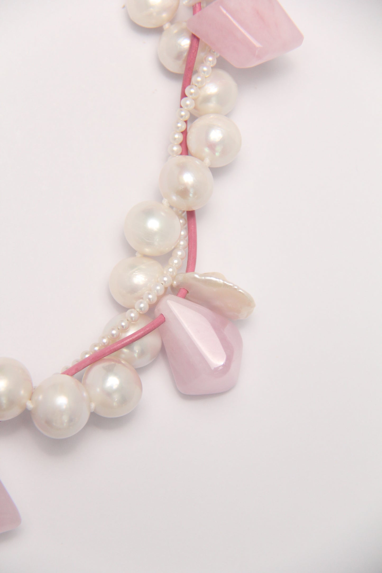 Necklace: morganite, rose quartz, pearls