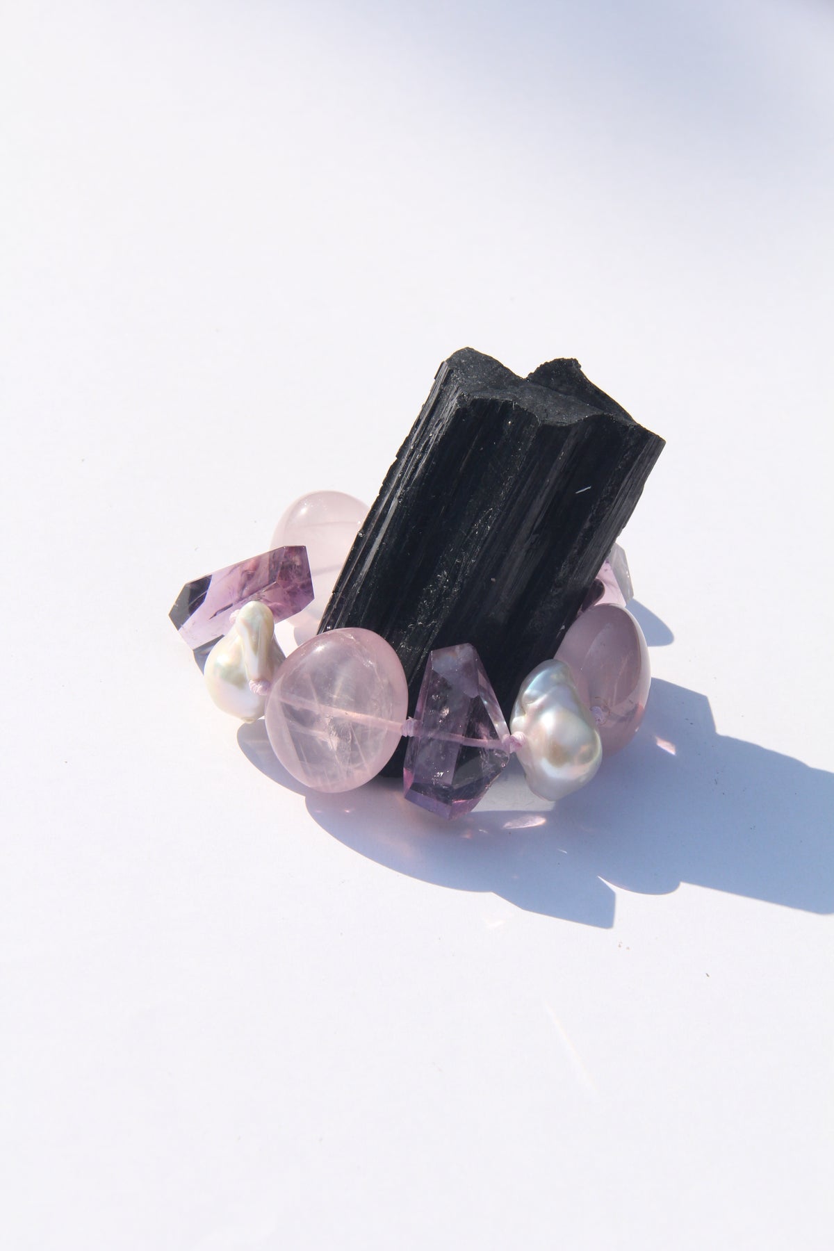 Bracelet: rose quartz, amethyst, pearls