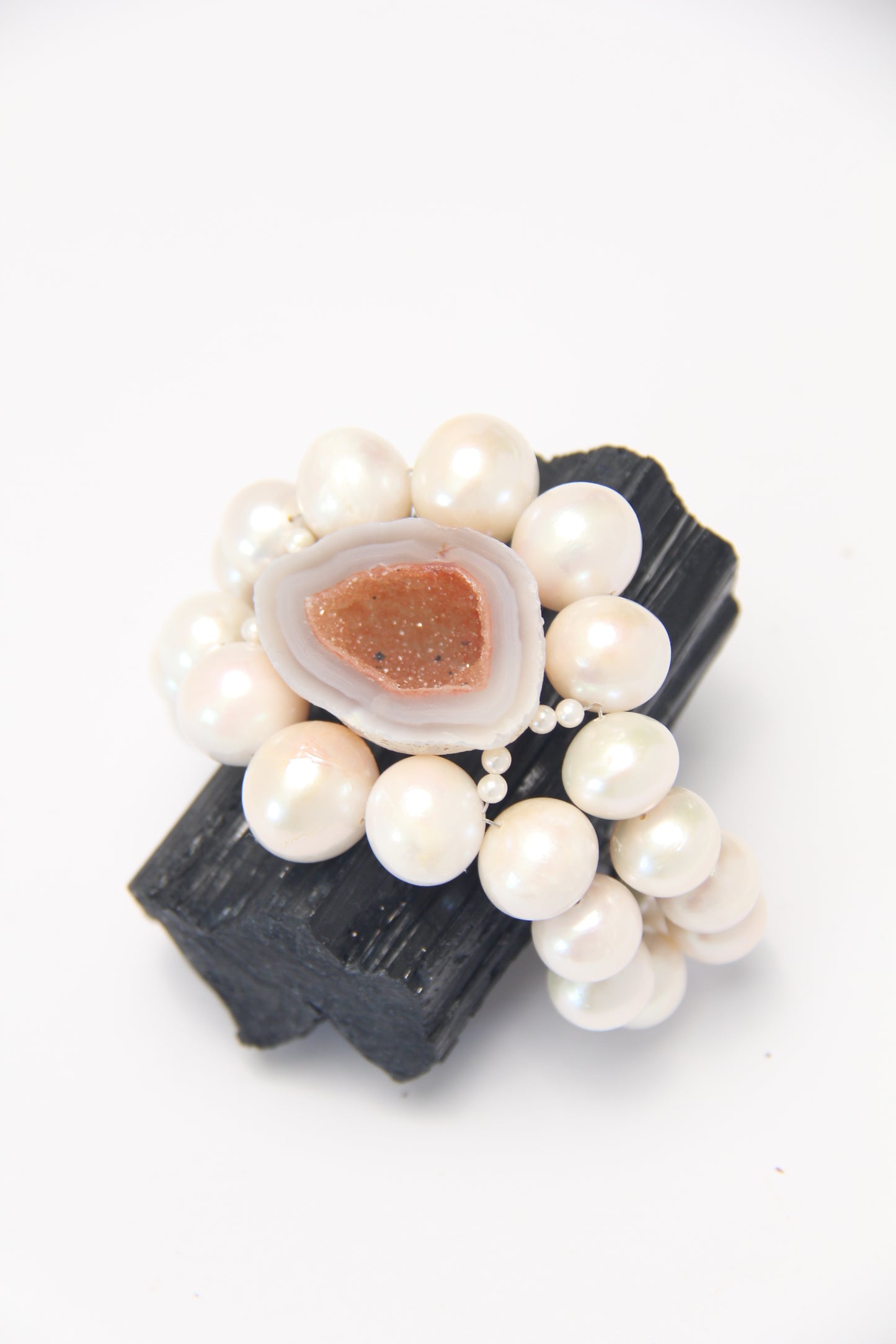 Bracelet: pearls, geode