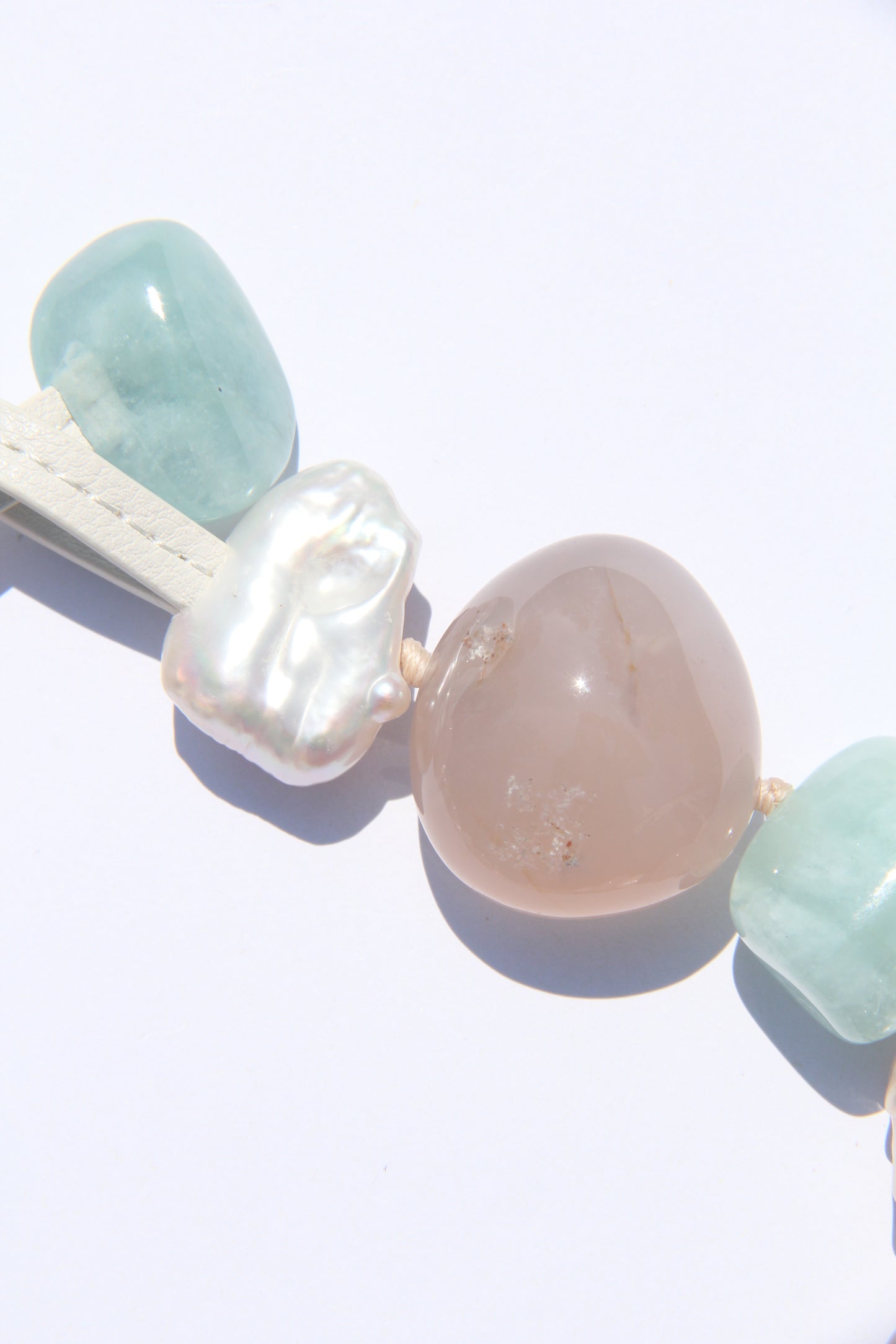 Necklace: morganite, rose agate, pearls