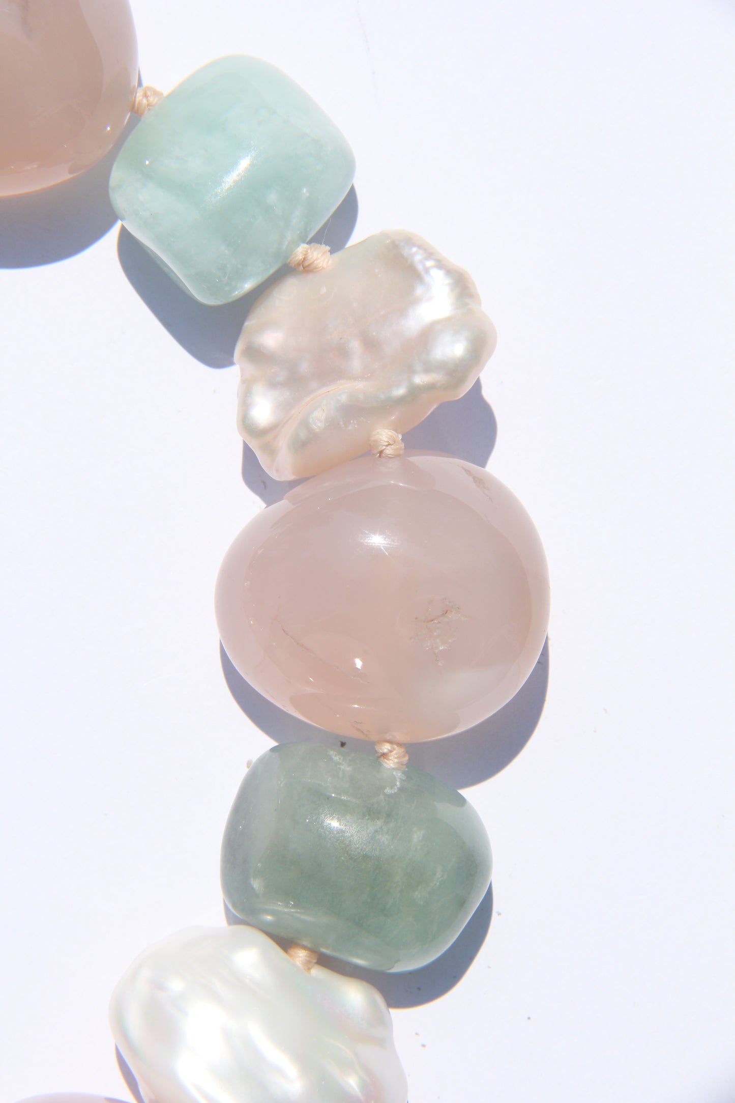 Necklace: morganite, rose agate, pearls
