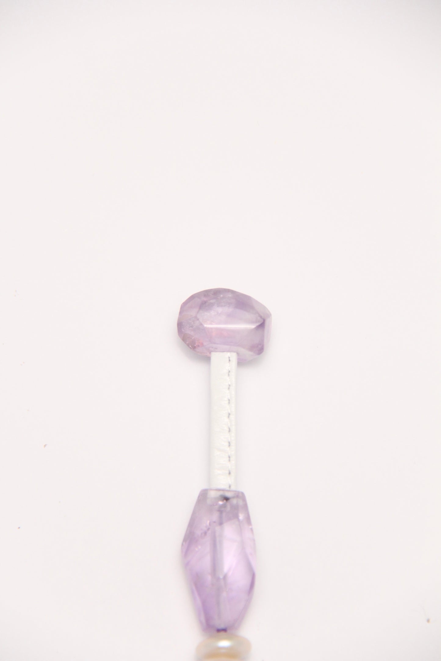 Bracelet: amethyst, pearls