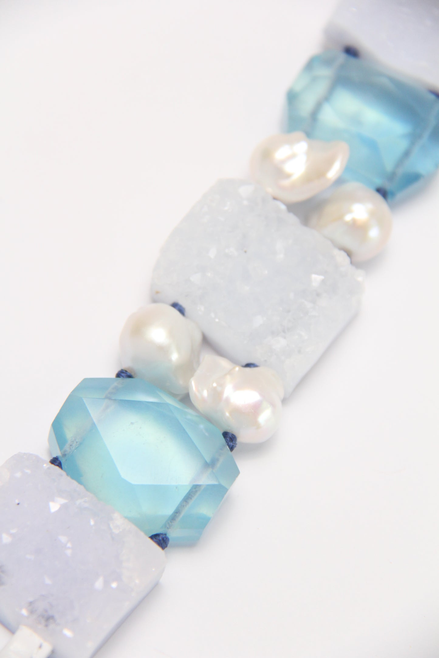 Bracelet: aquamarine, blue lace agate, pearls