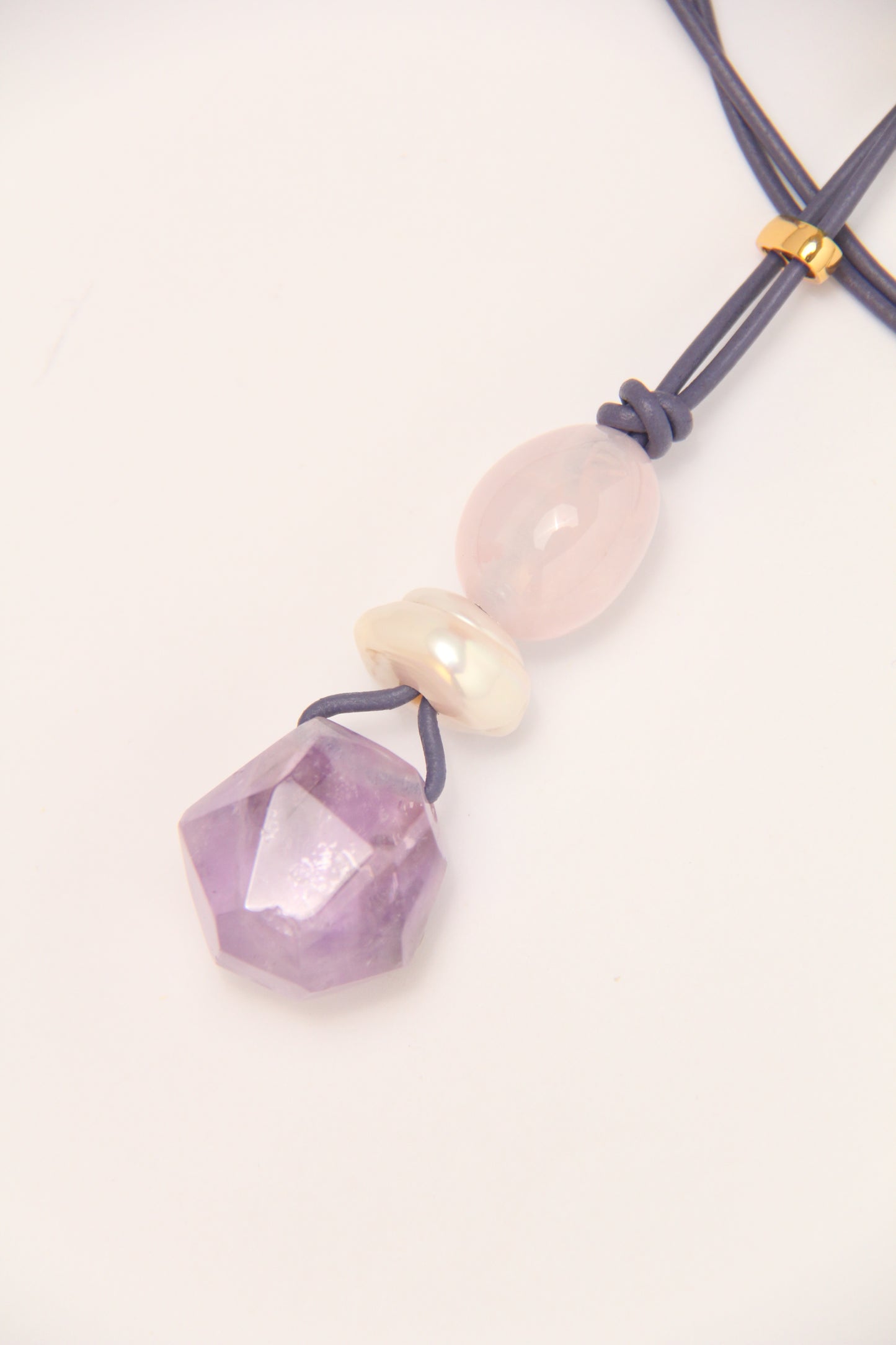 Pendant: rose quartz, pearl, amethsyt