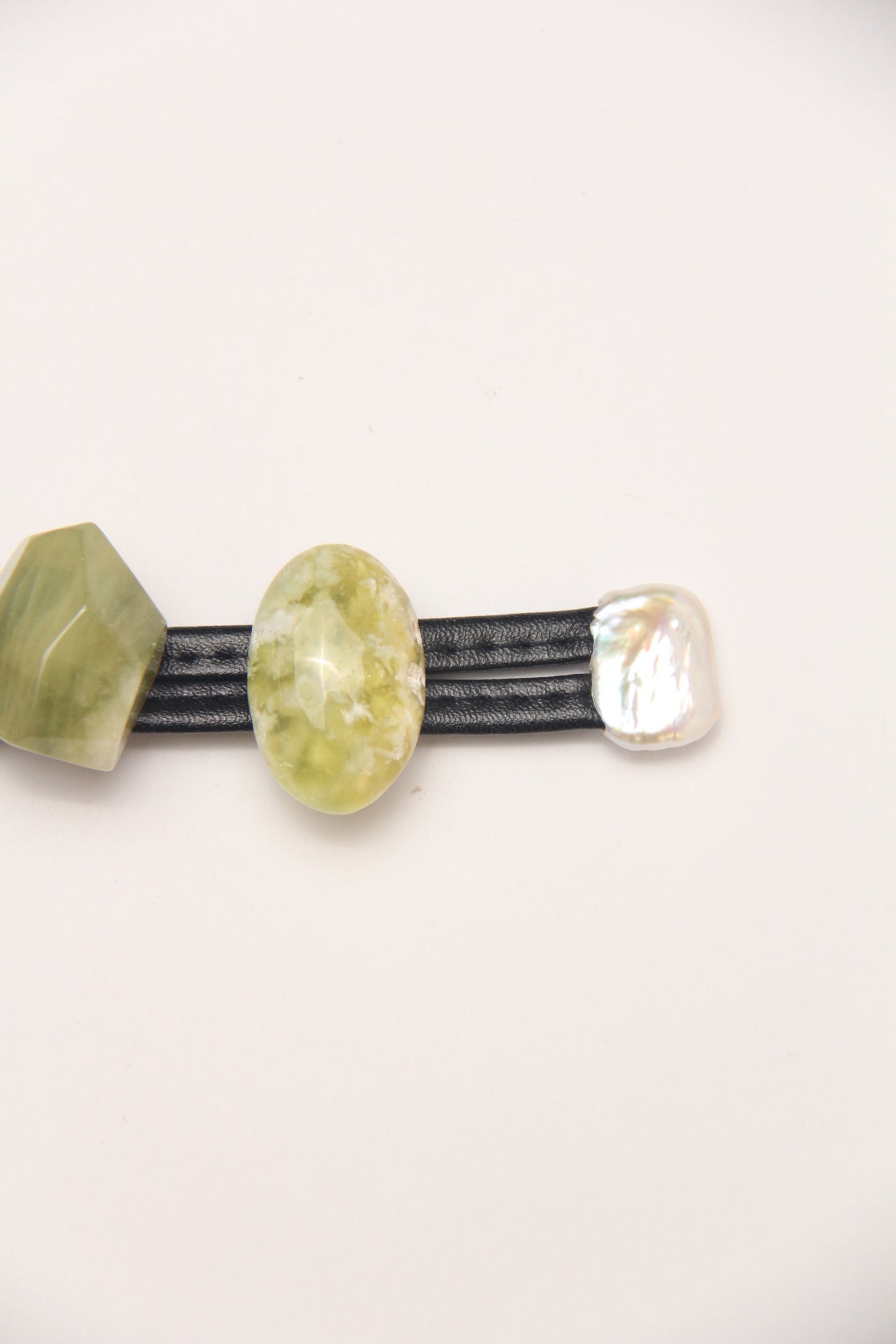 Bracelet: morganite, ammonite, golden prehnite, pearls