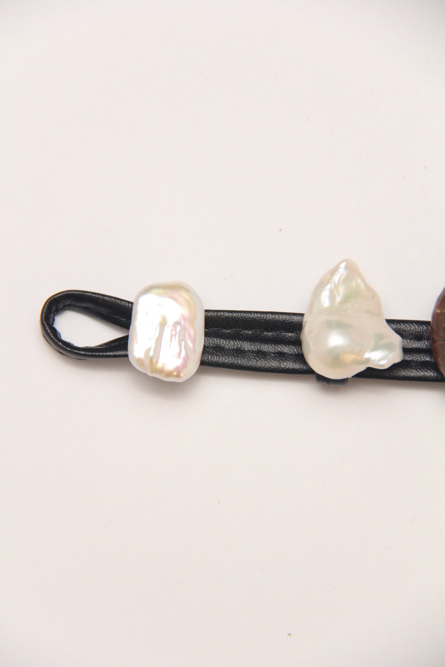 Bracelet: pearls, ammonite, tiger's eye, citrine