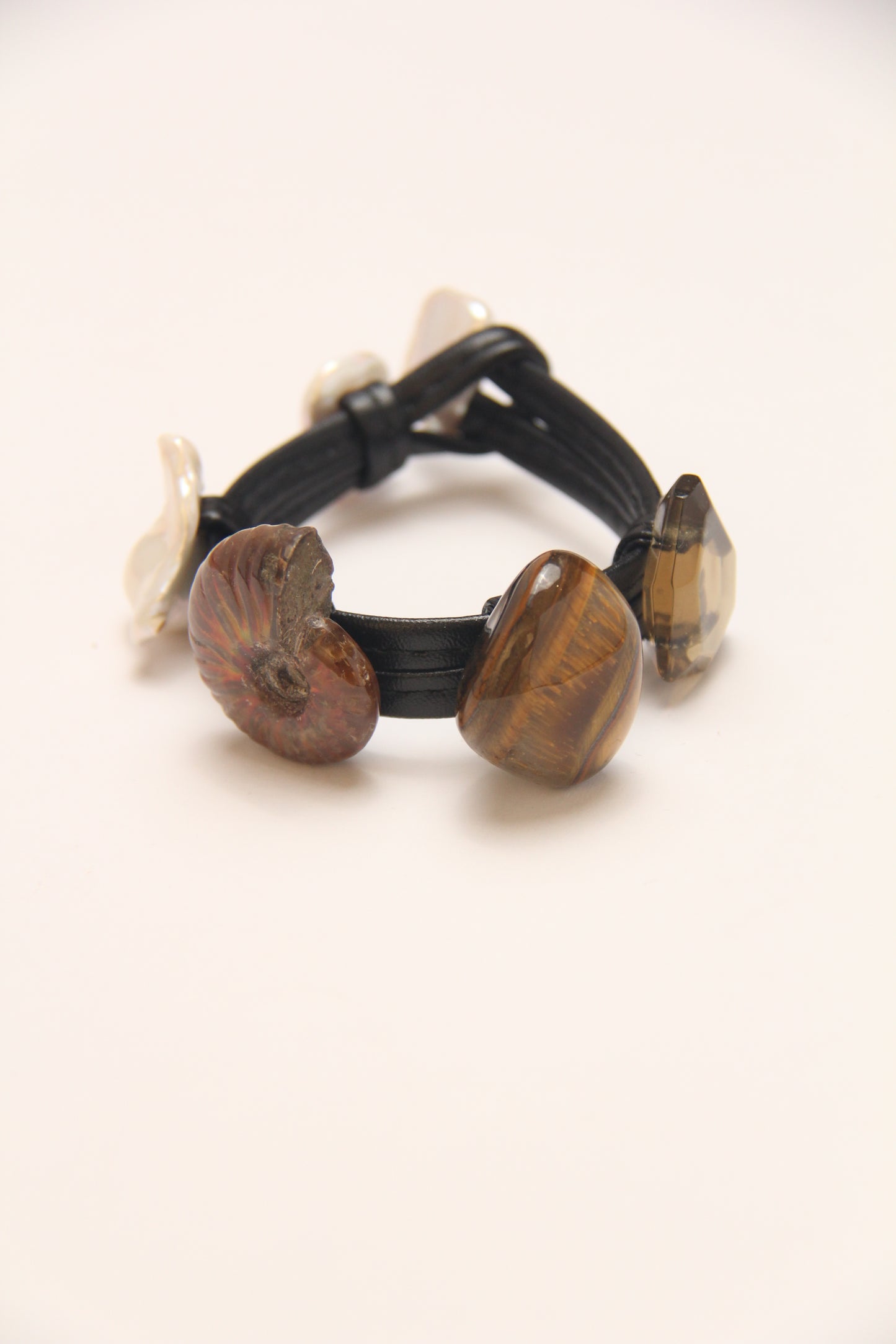 Bracelet: pearls, ammonite, tiger's eye, citrine