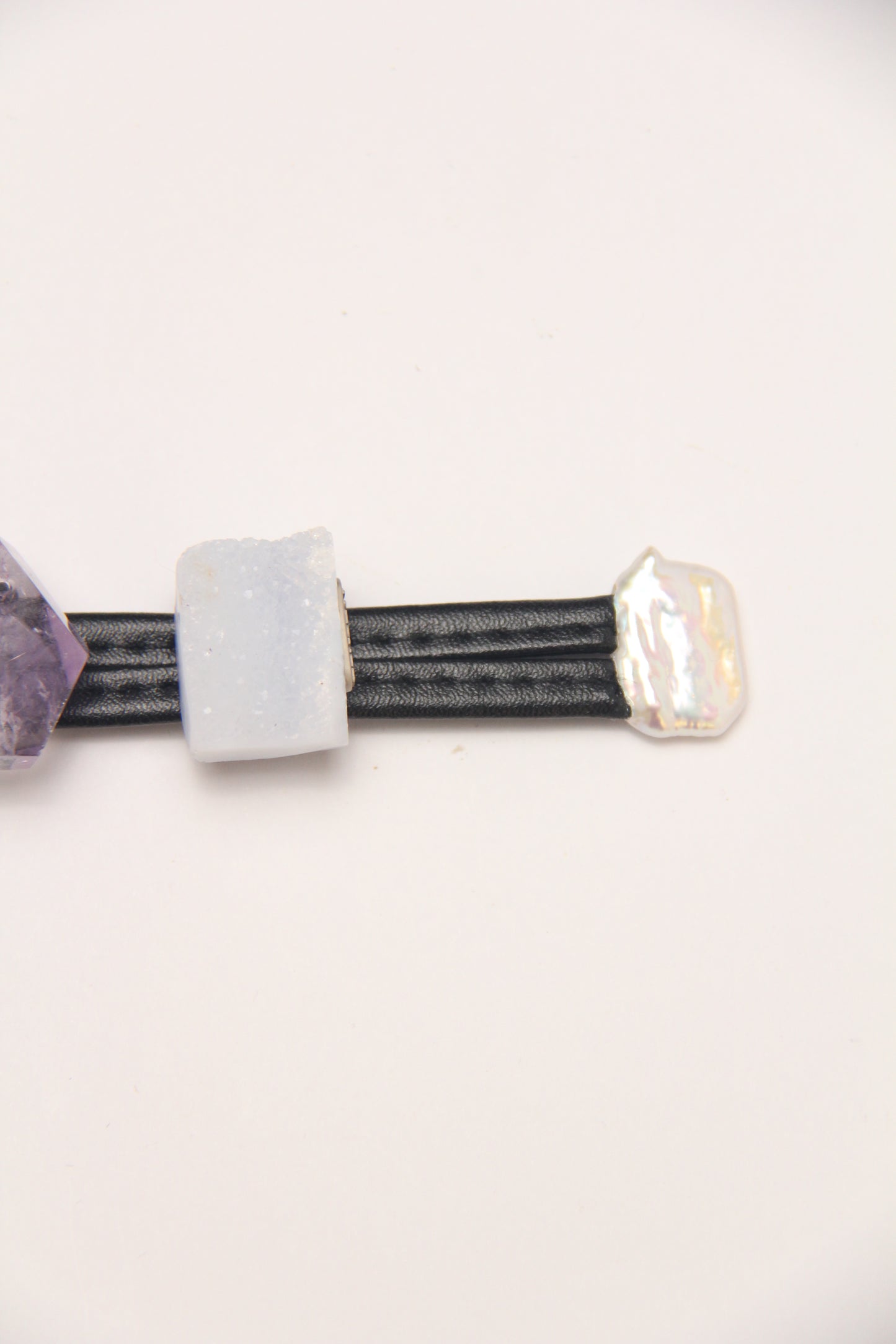 Bracelet: pearls, blue lace agate, amethyst, blue lace agate