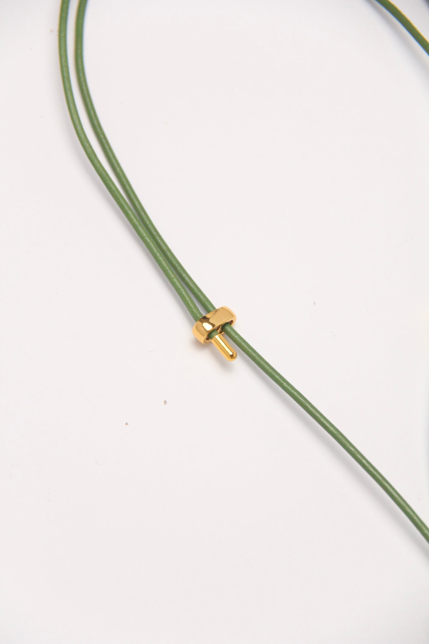 Pendant: ammonite, citrine, quartz