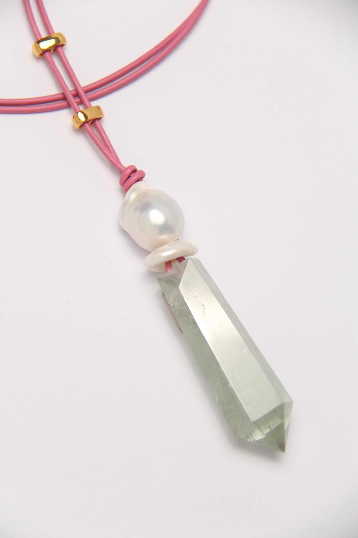 Pendant: prasem quartz, pearls