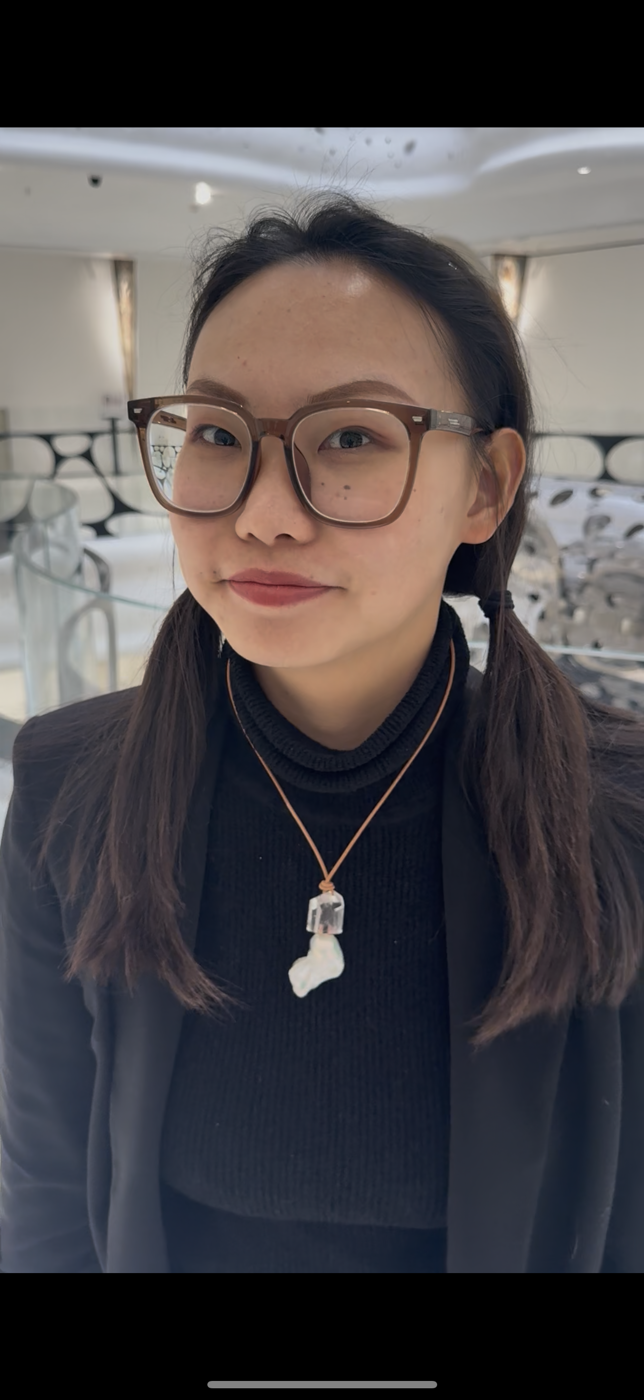 Pendant: quartz, pearls