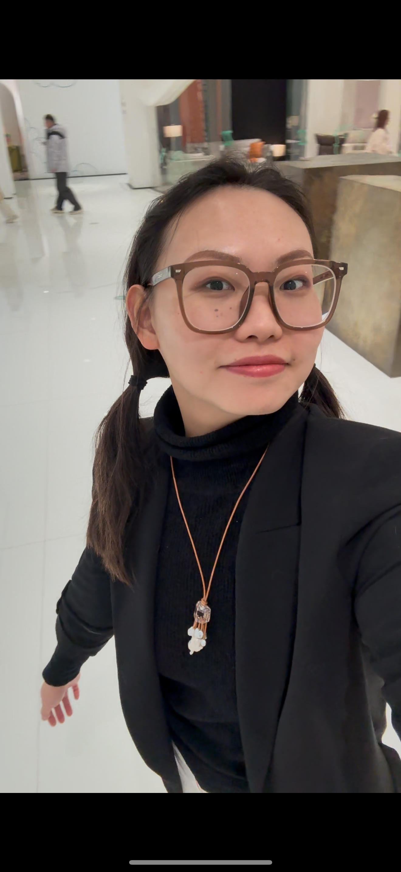 Pendant: quartz, pearls