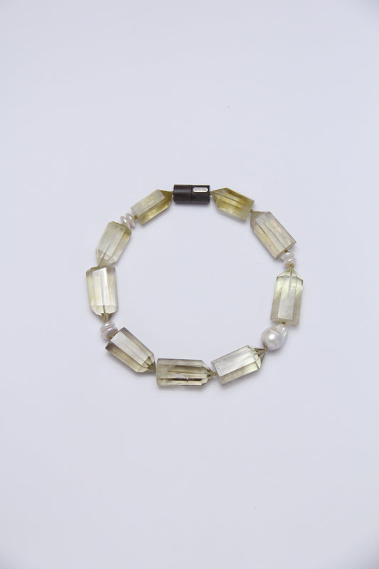 Necklace: pearls, citrine, ebony