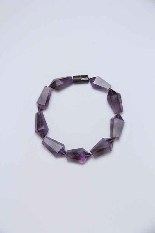 Necklace: amethyst, ebony