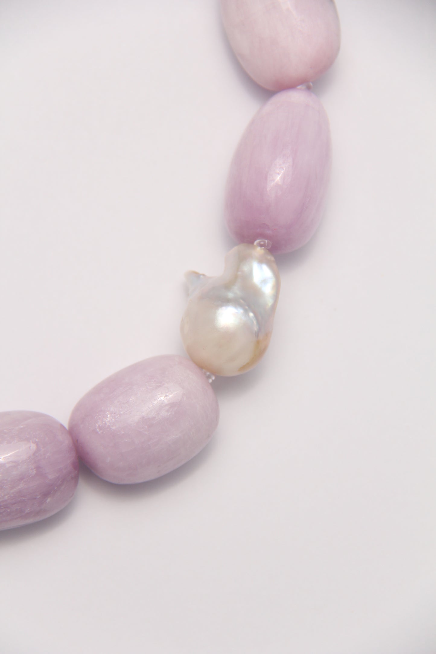 Necklace: kunzite, pearls