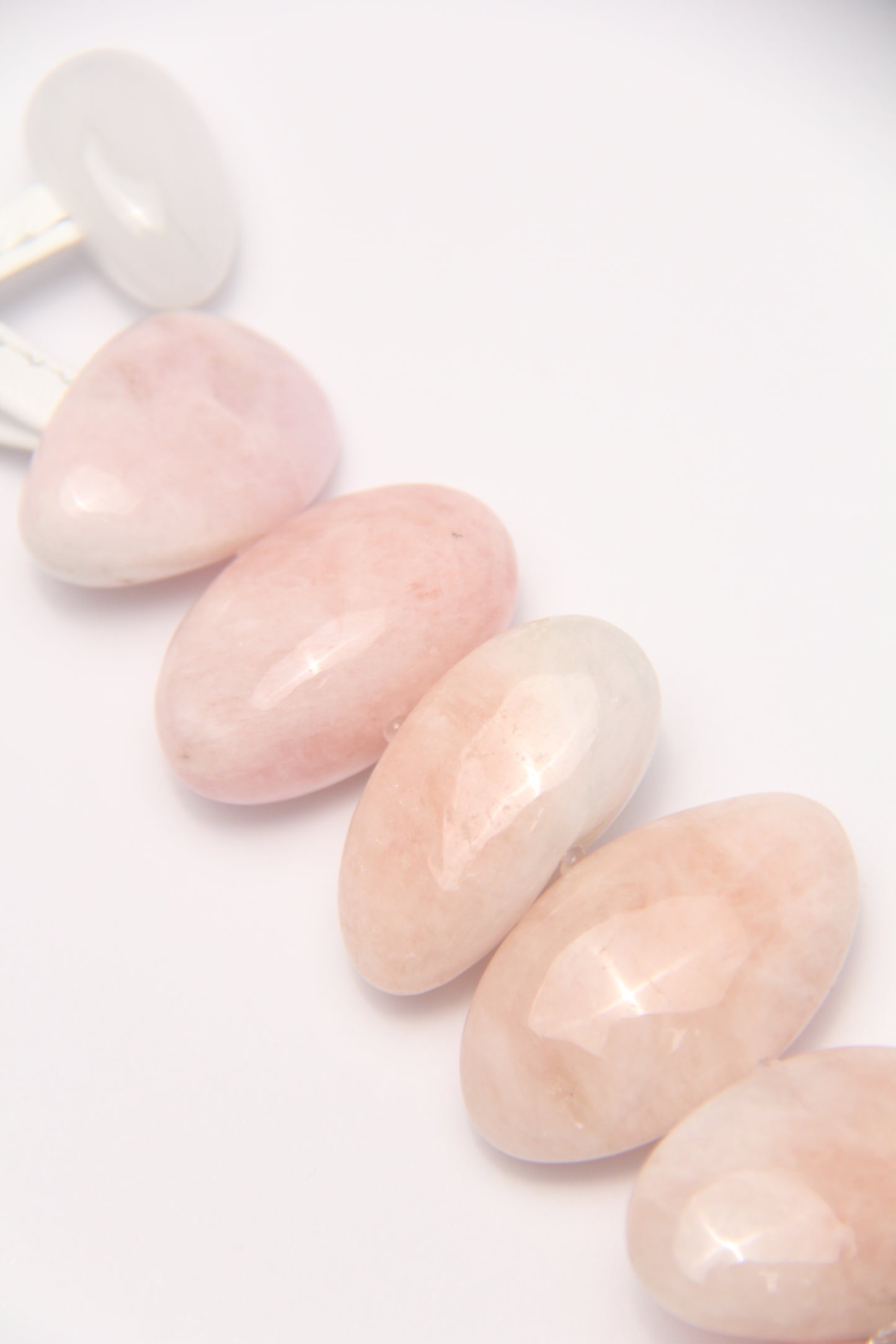 Necklace: morganite