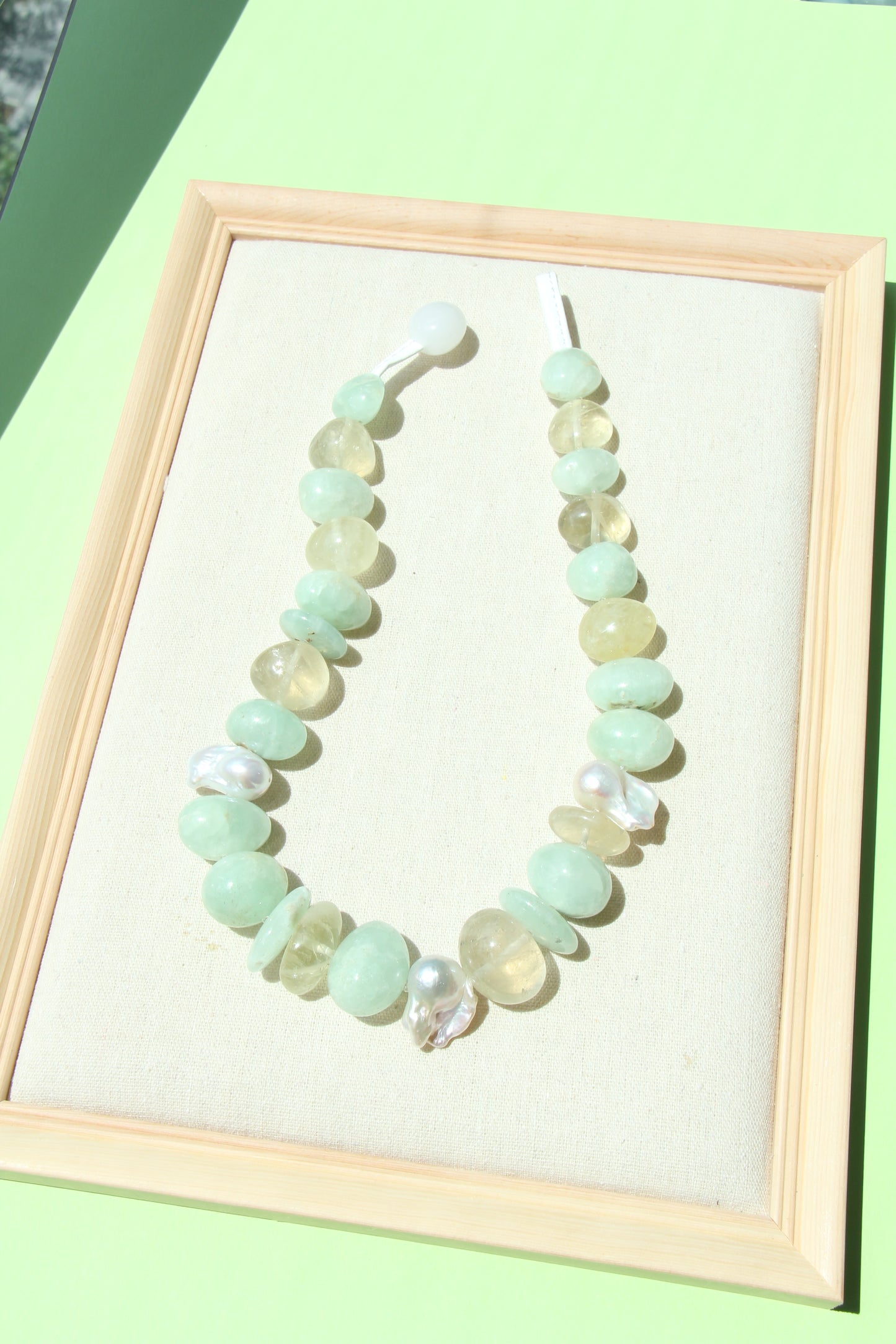 Necklace: prehnite, citrine, pearls