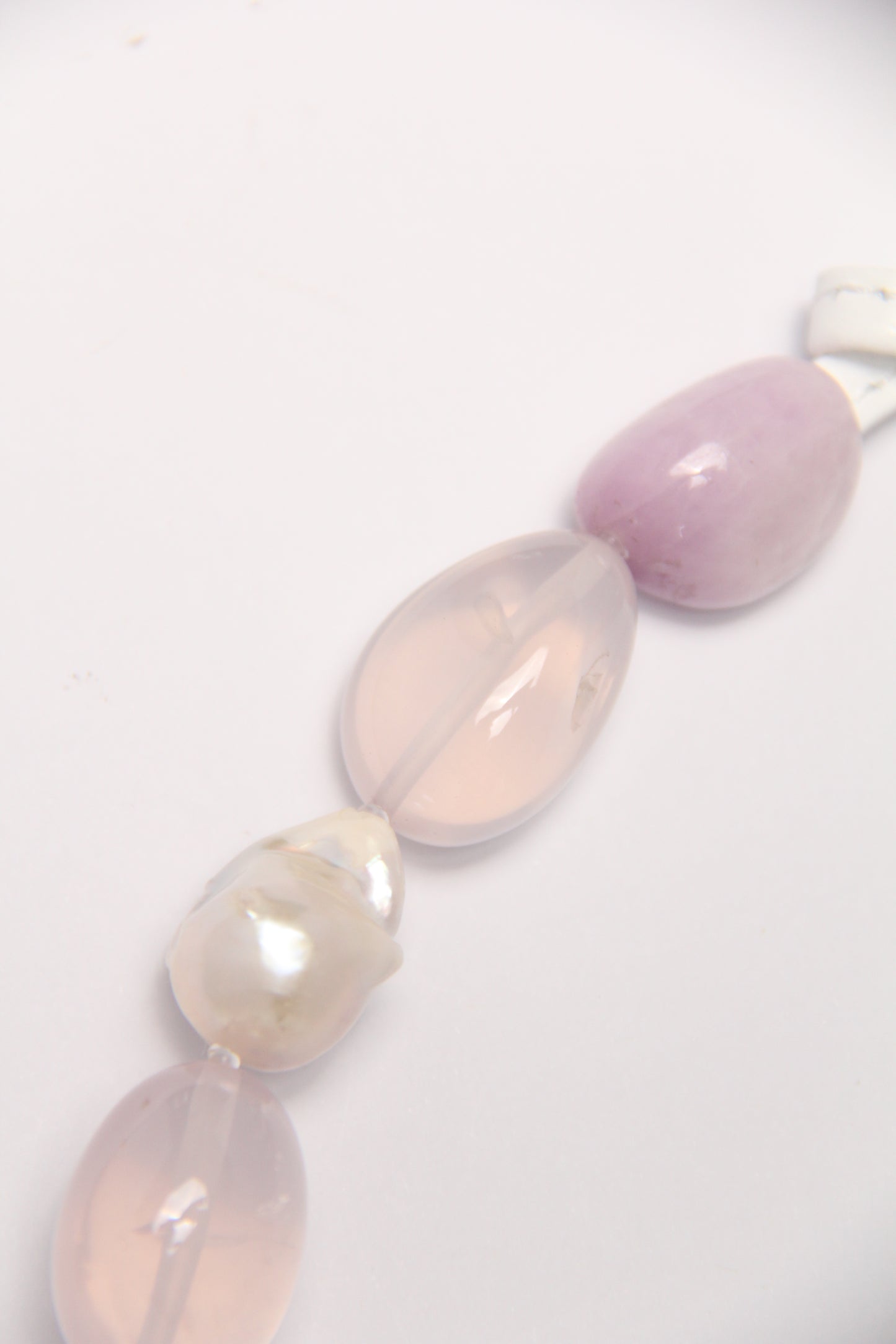 Necklace: kunzite, rose quartz, pearls