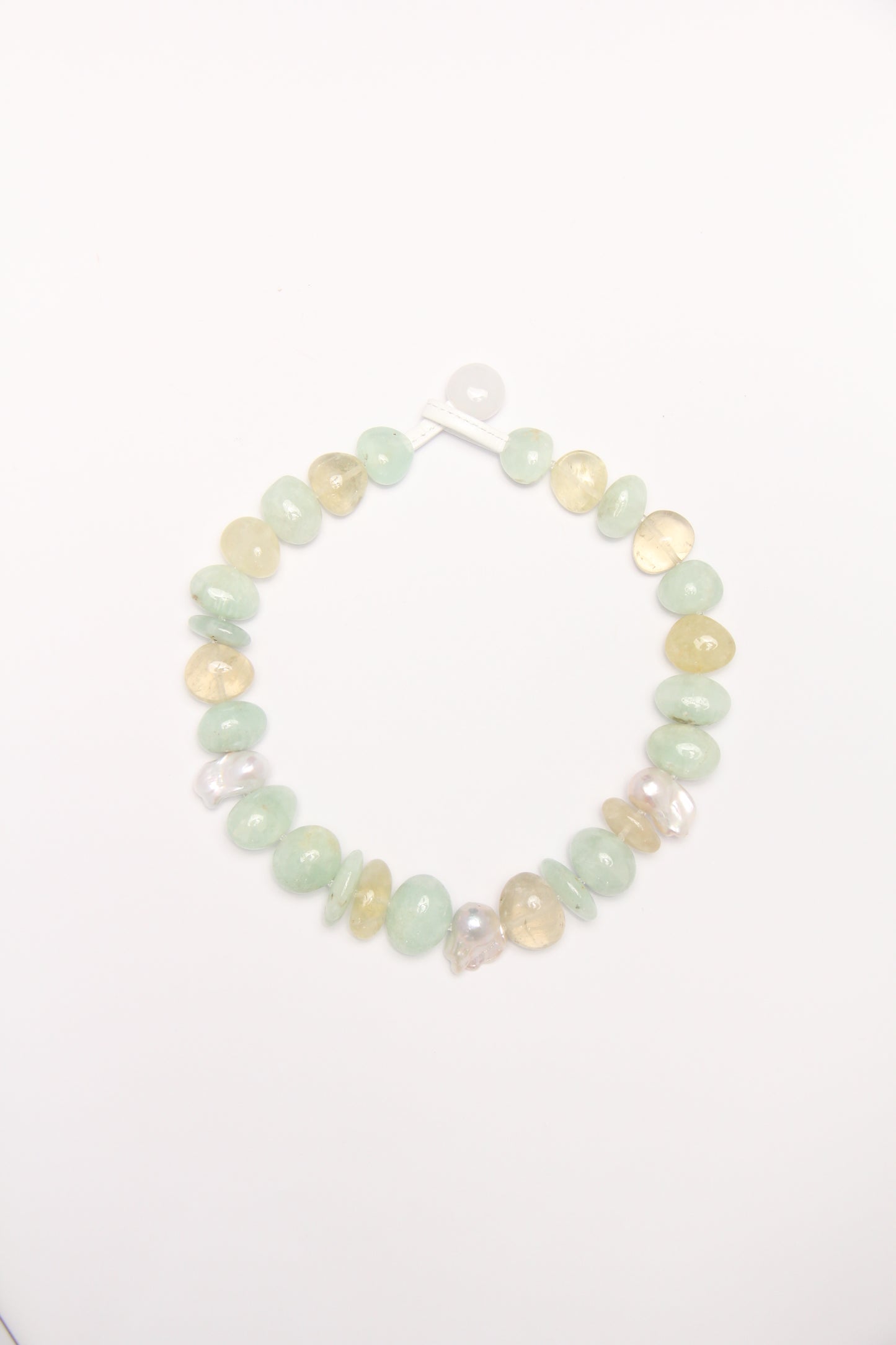 Necklace: prehnite, citrine, pearls