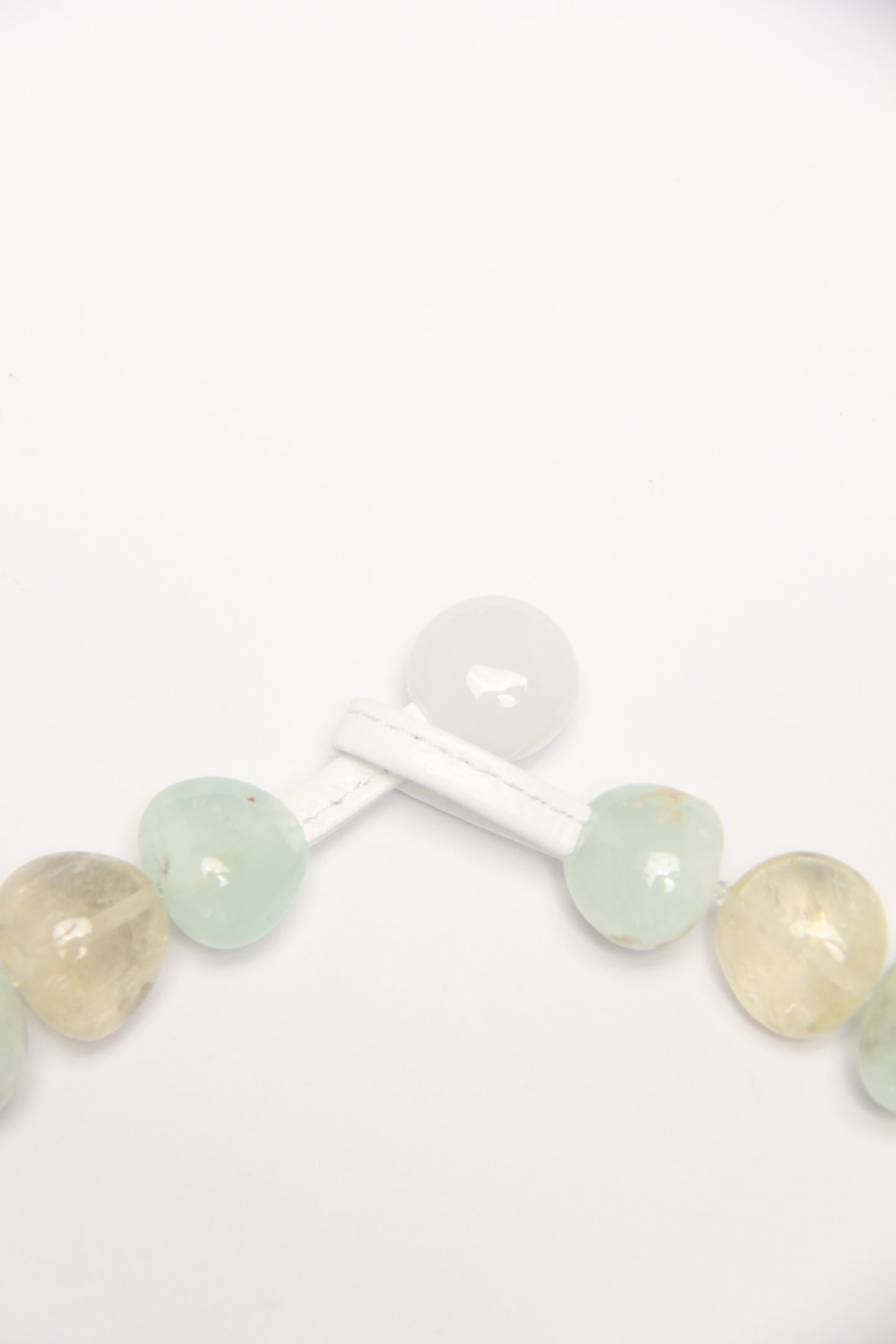 Necklace: prehnite, citrine, pearls