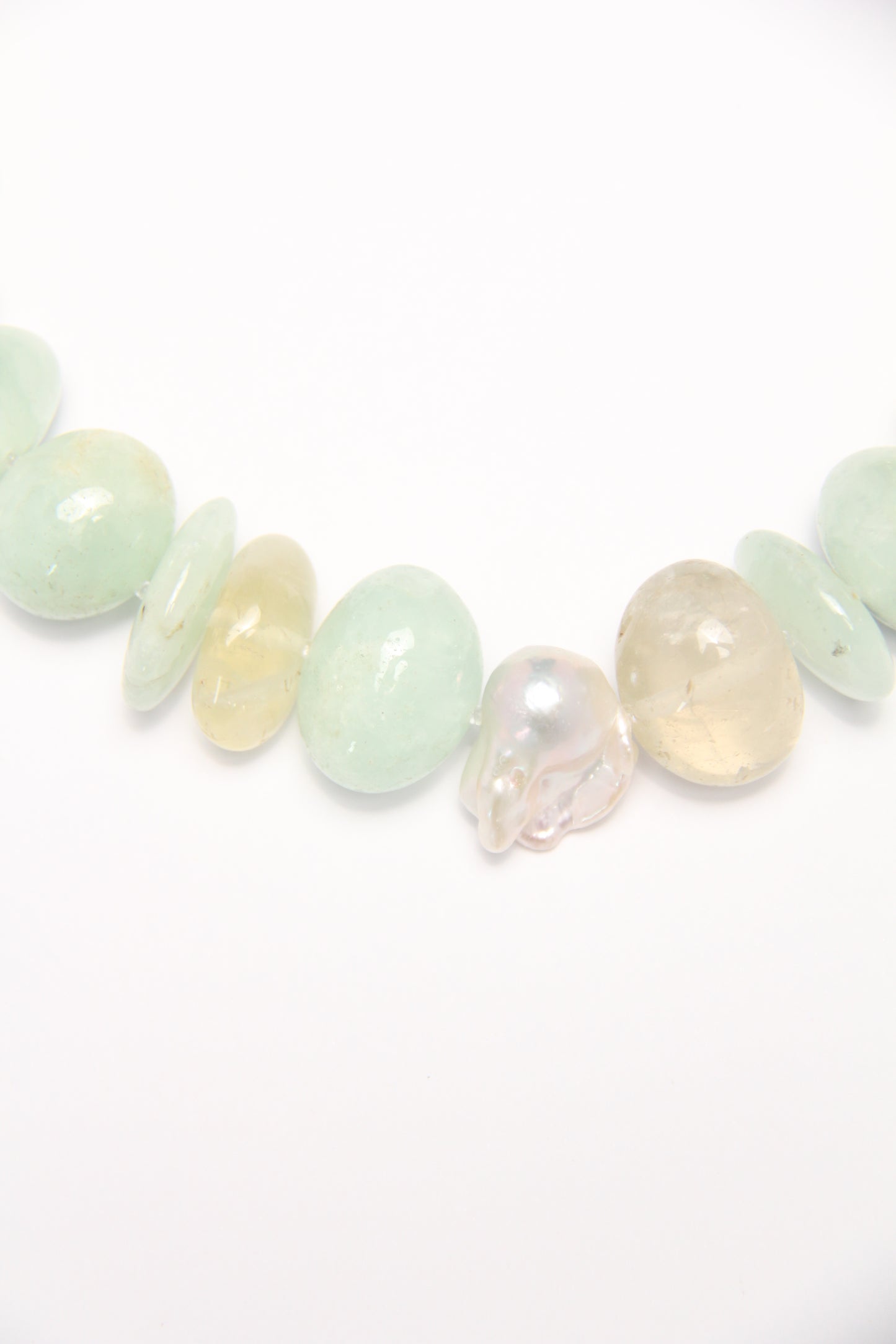 Necklace: prehnite, citrine, pearls