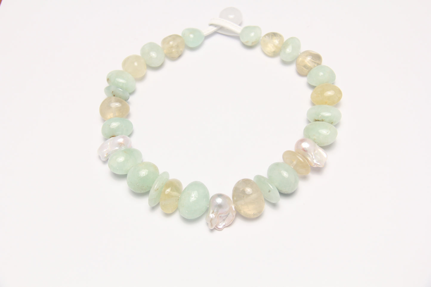 Necklace: prehnite, citrine, pearls