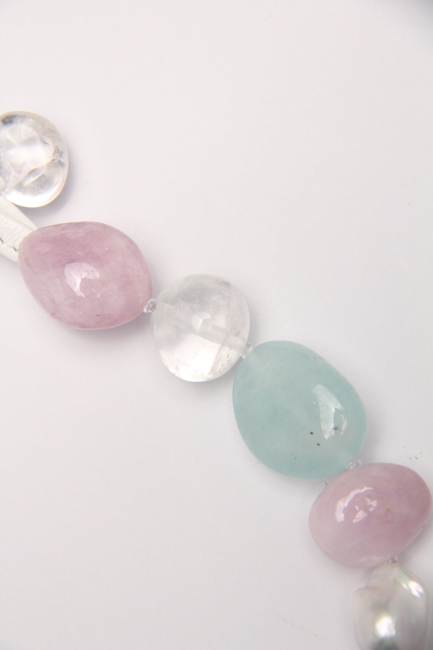 Necklace: aquamarine, kunzite, quartz, pearls