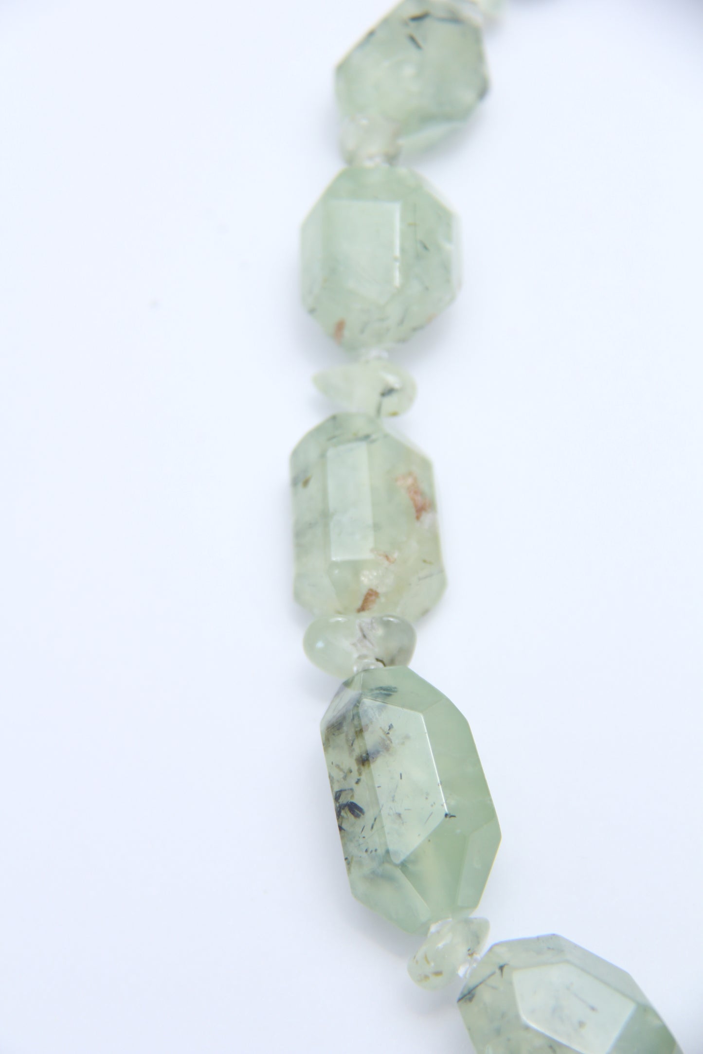 Necklace: prehnite