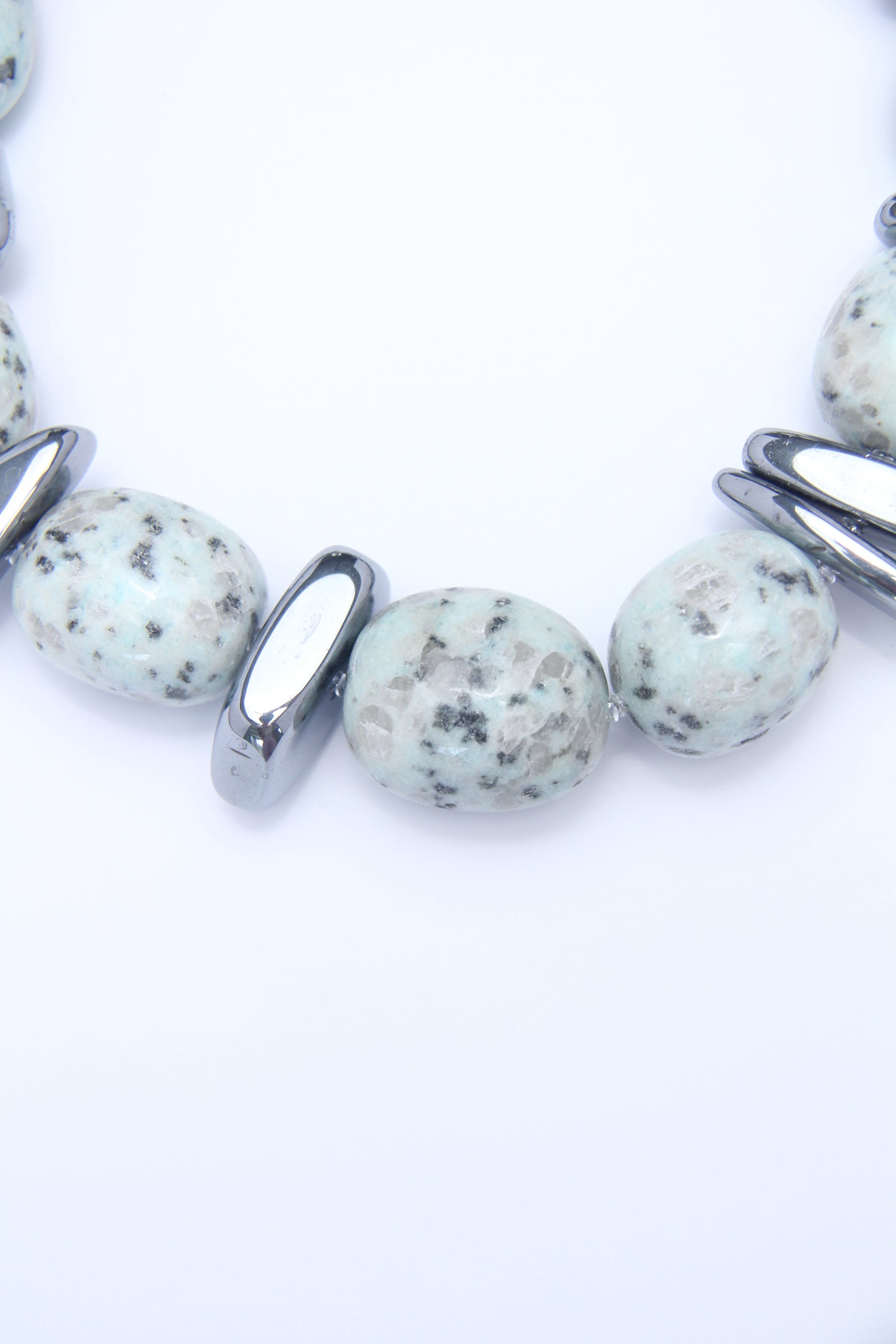 Necklace: kiwi jasper stone, titanium magnet