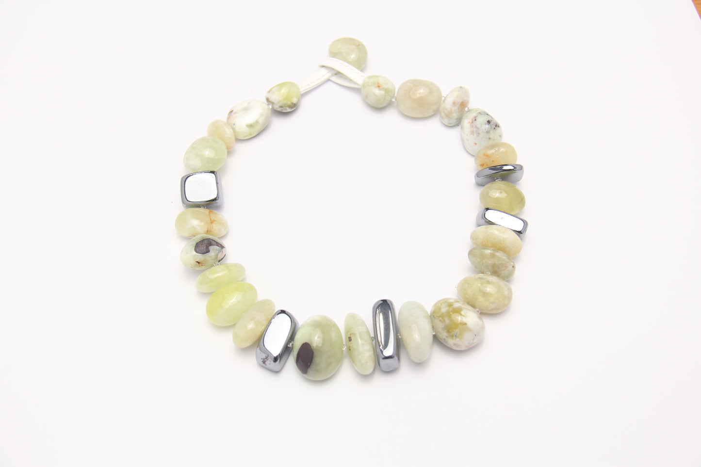 Necklace: golden prehnite