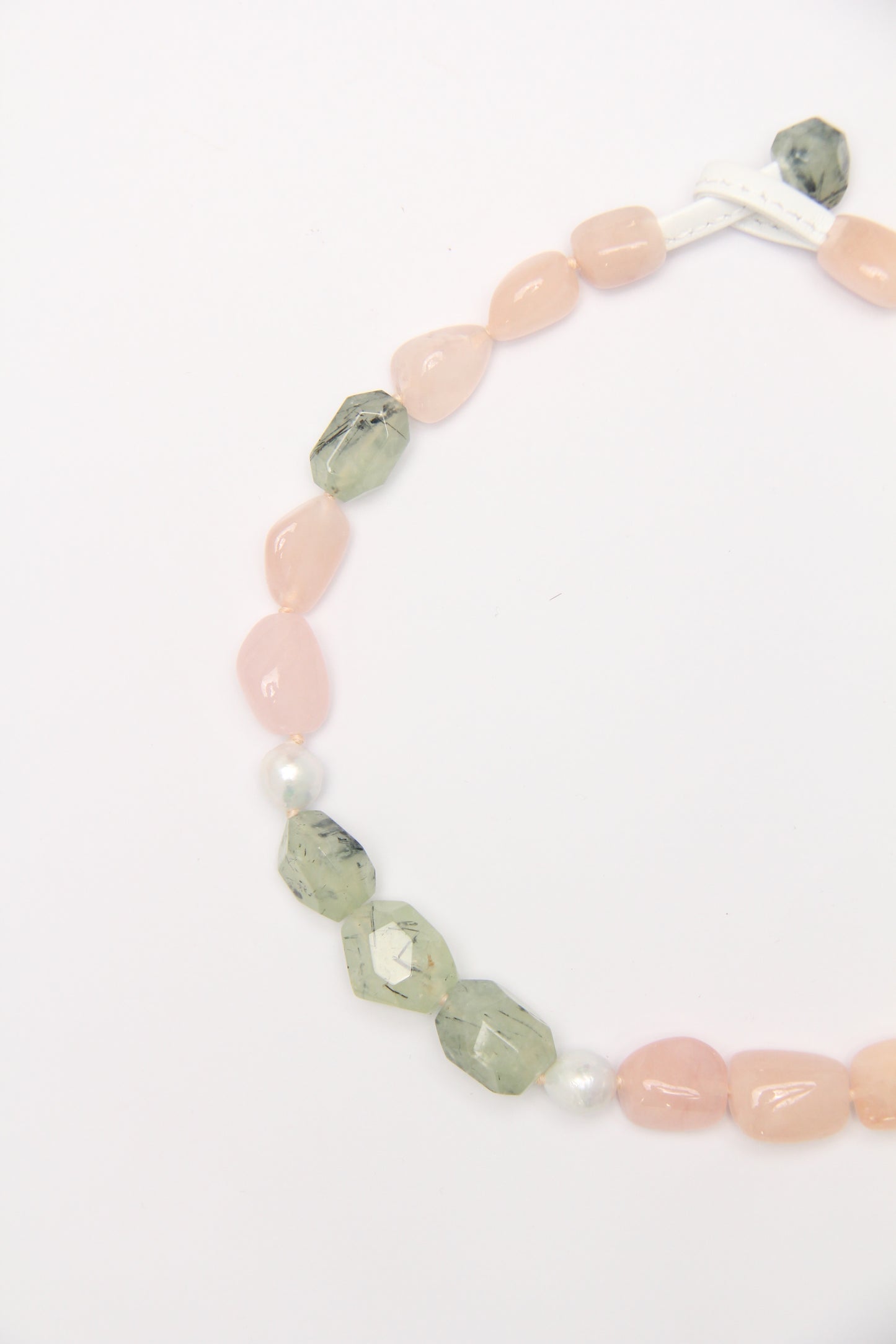 Necklace: morganite, prehnite, pearls