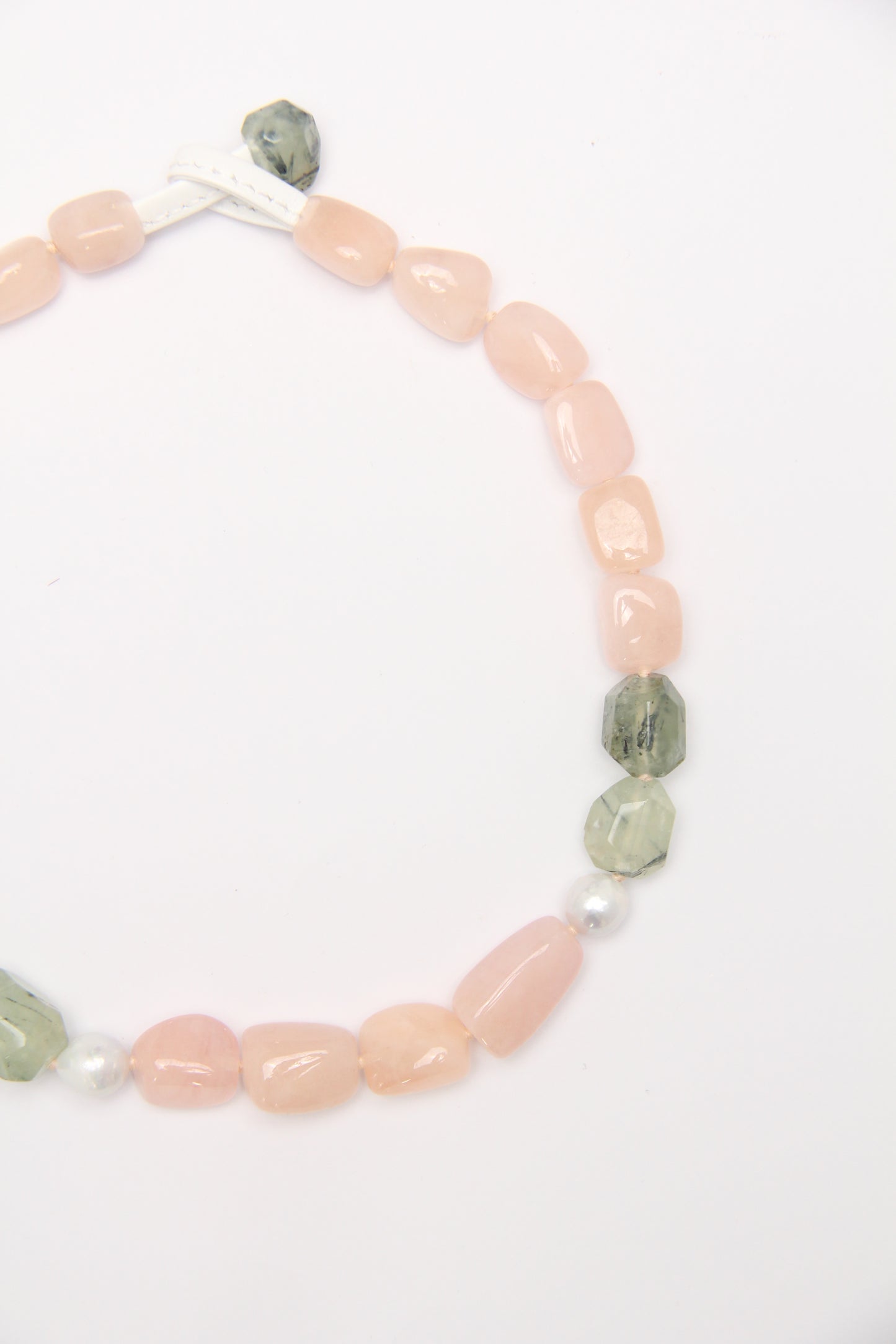 Necklace: morganite, prehnite, pearls