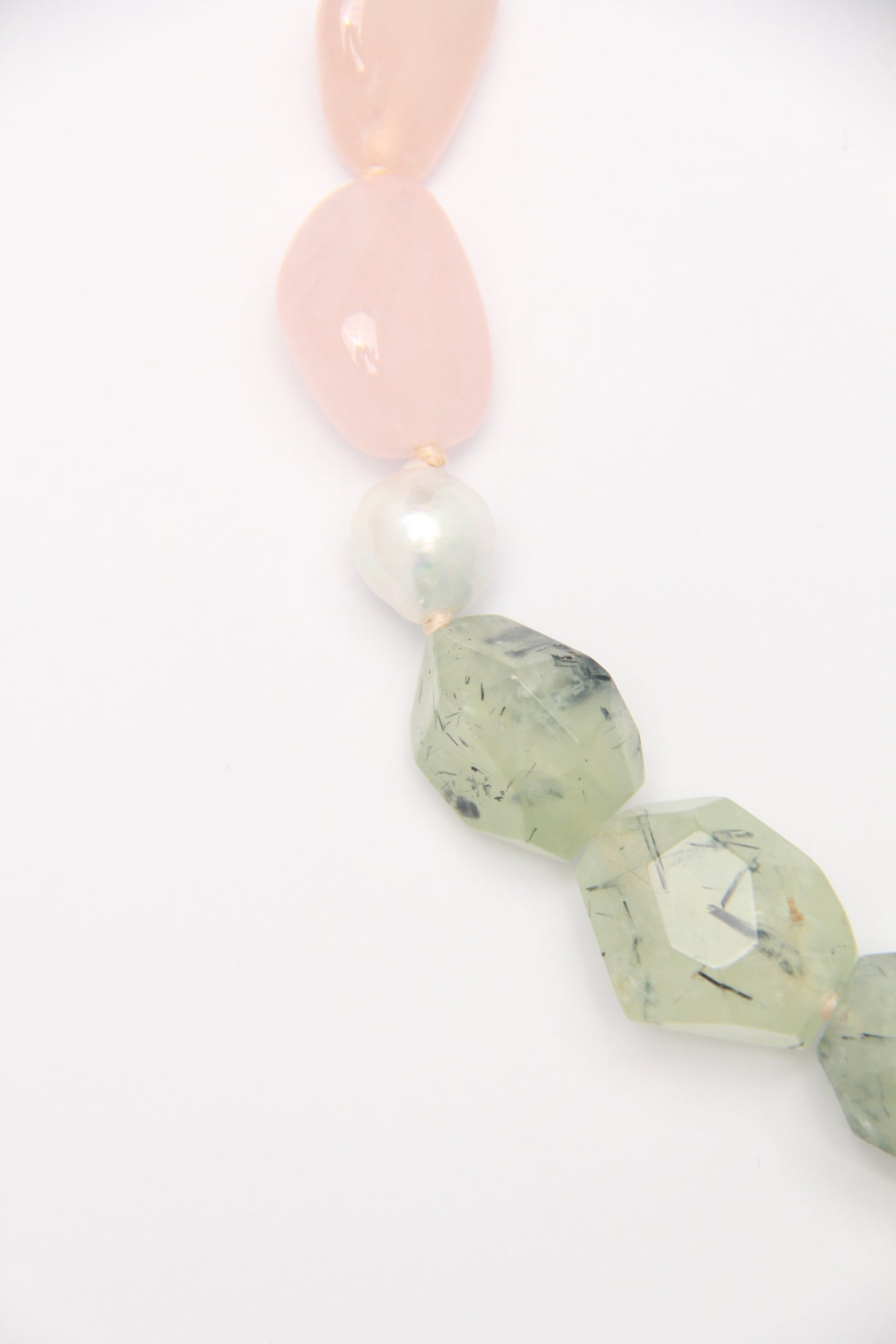 Necklace: morganite, prehnite, pearls