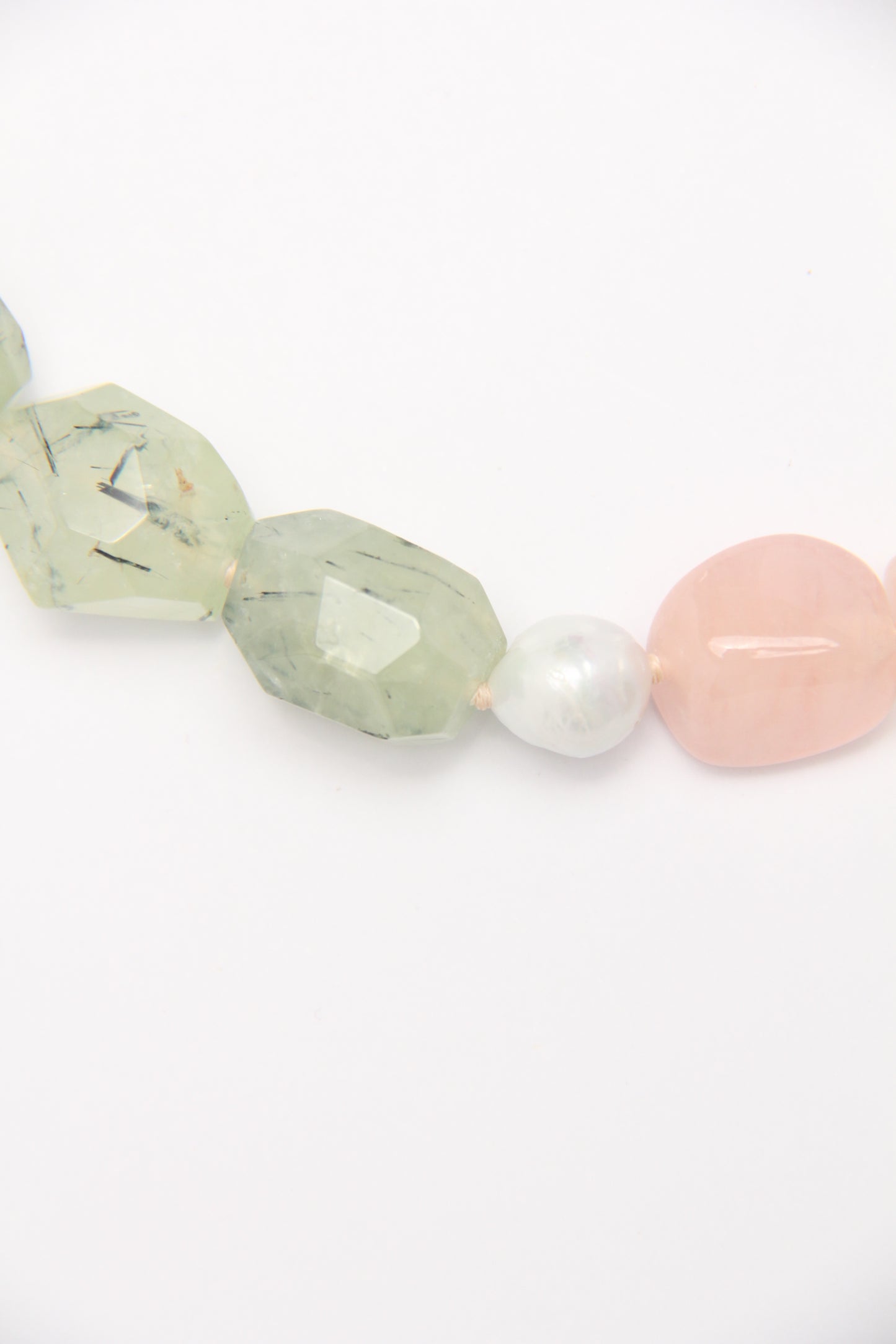 Necklace: morganite, prehnite, pearls