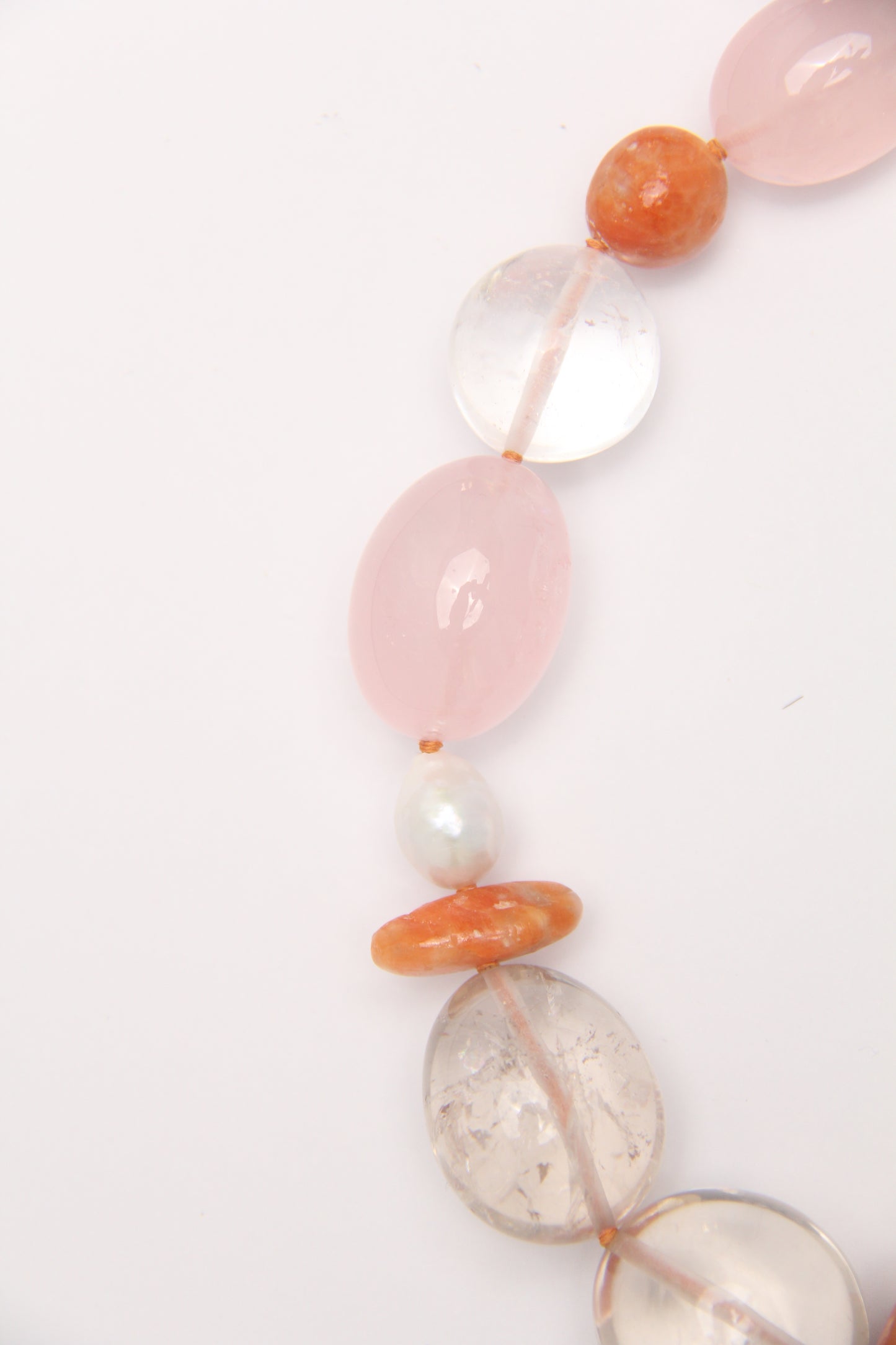 Necklace: rosequartz, quartz, calcite, pearls