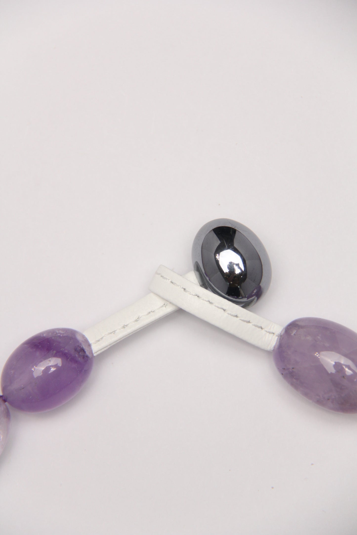 Necklace: amethyst, titanium magnet