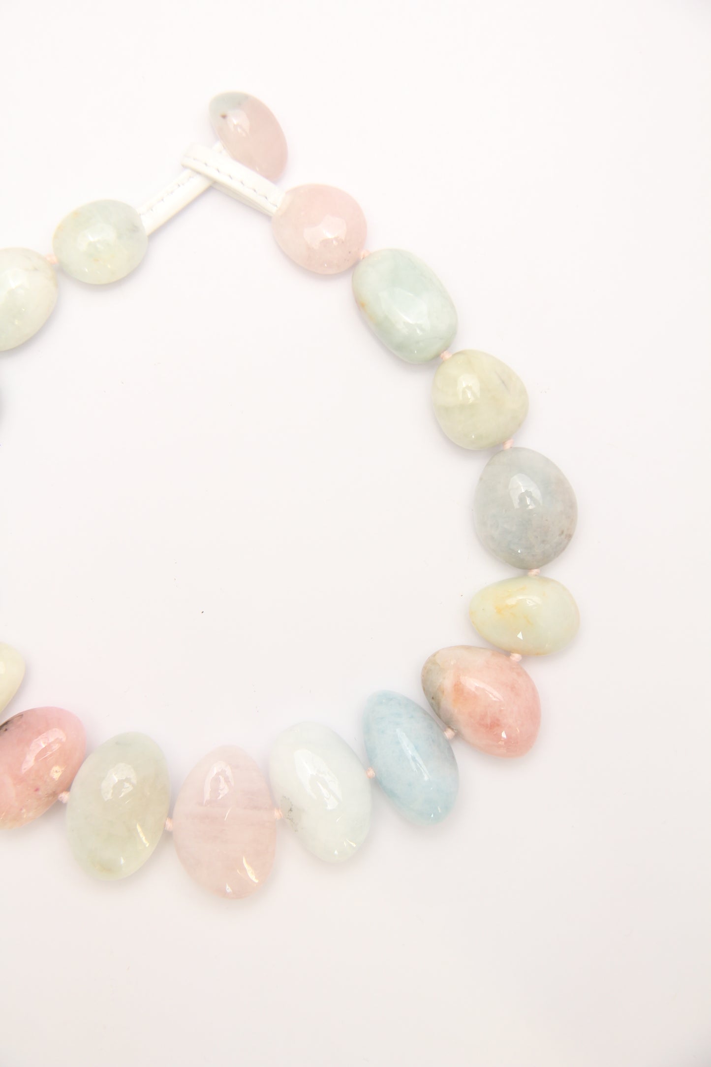 Necklace: morganite