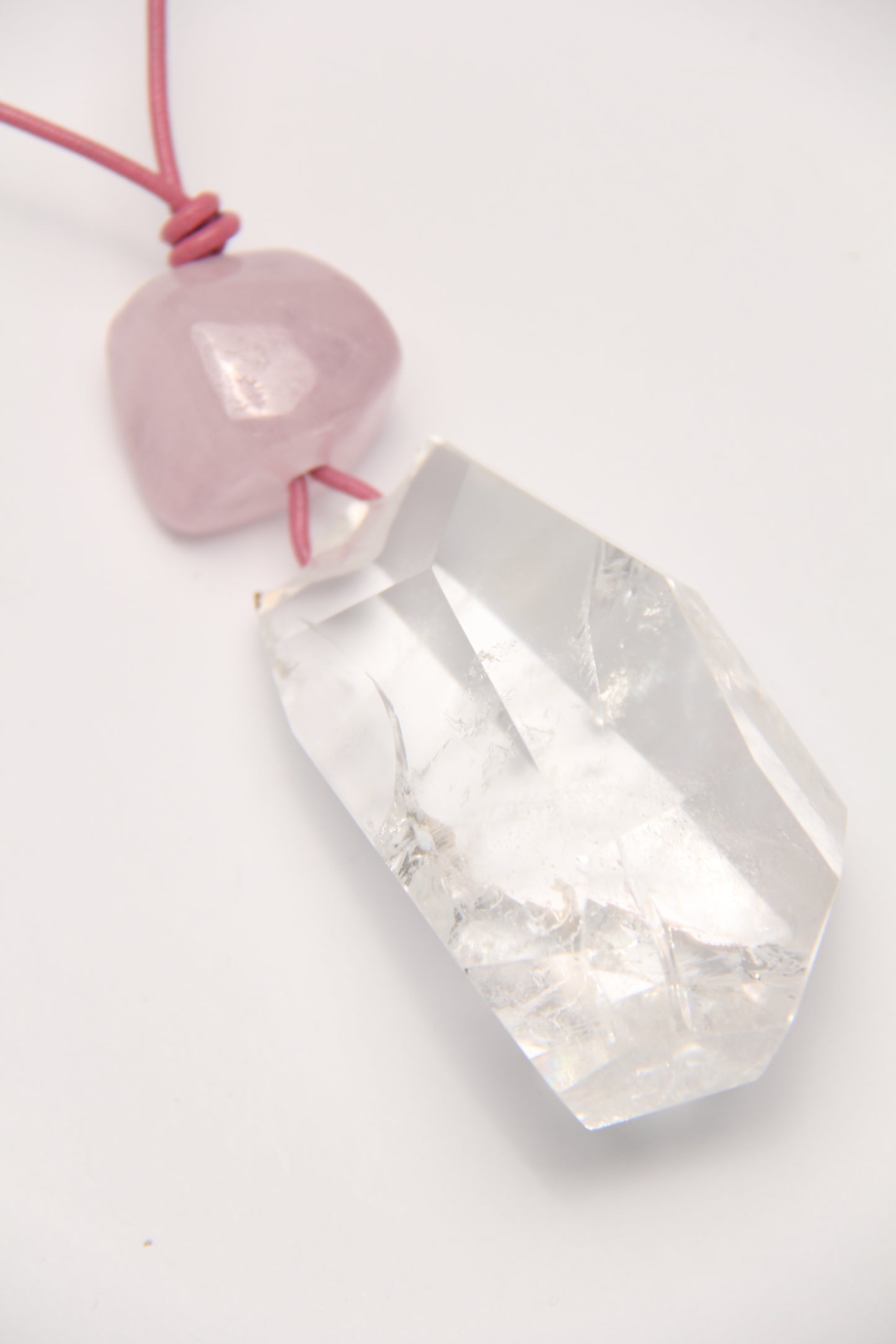 Pendant: rose quartz, quartz